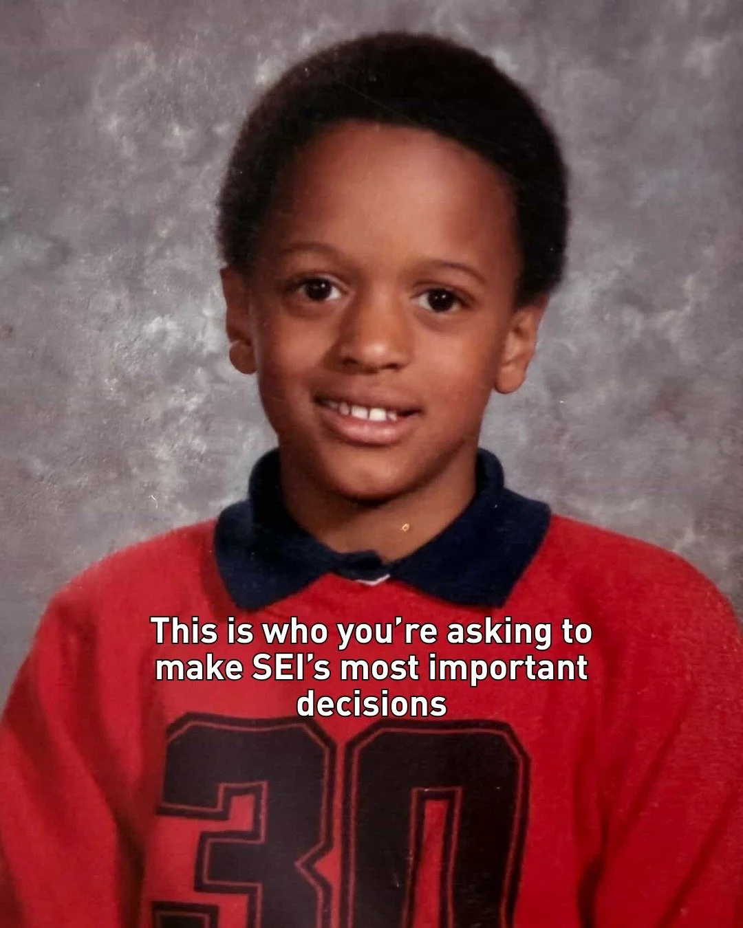 ¿A esta persona le estás pidiendo que dirija esta agencia?👧🏽👦🏾👧🏻👦🏽