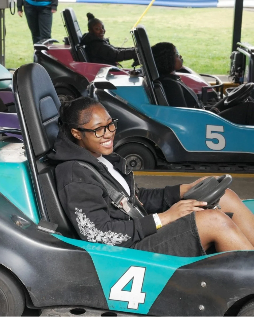 De camino al fin de semana 🏎️💨