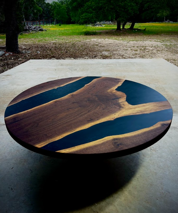 Wanut Dining Table