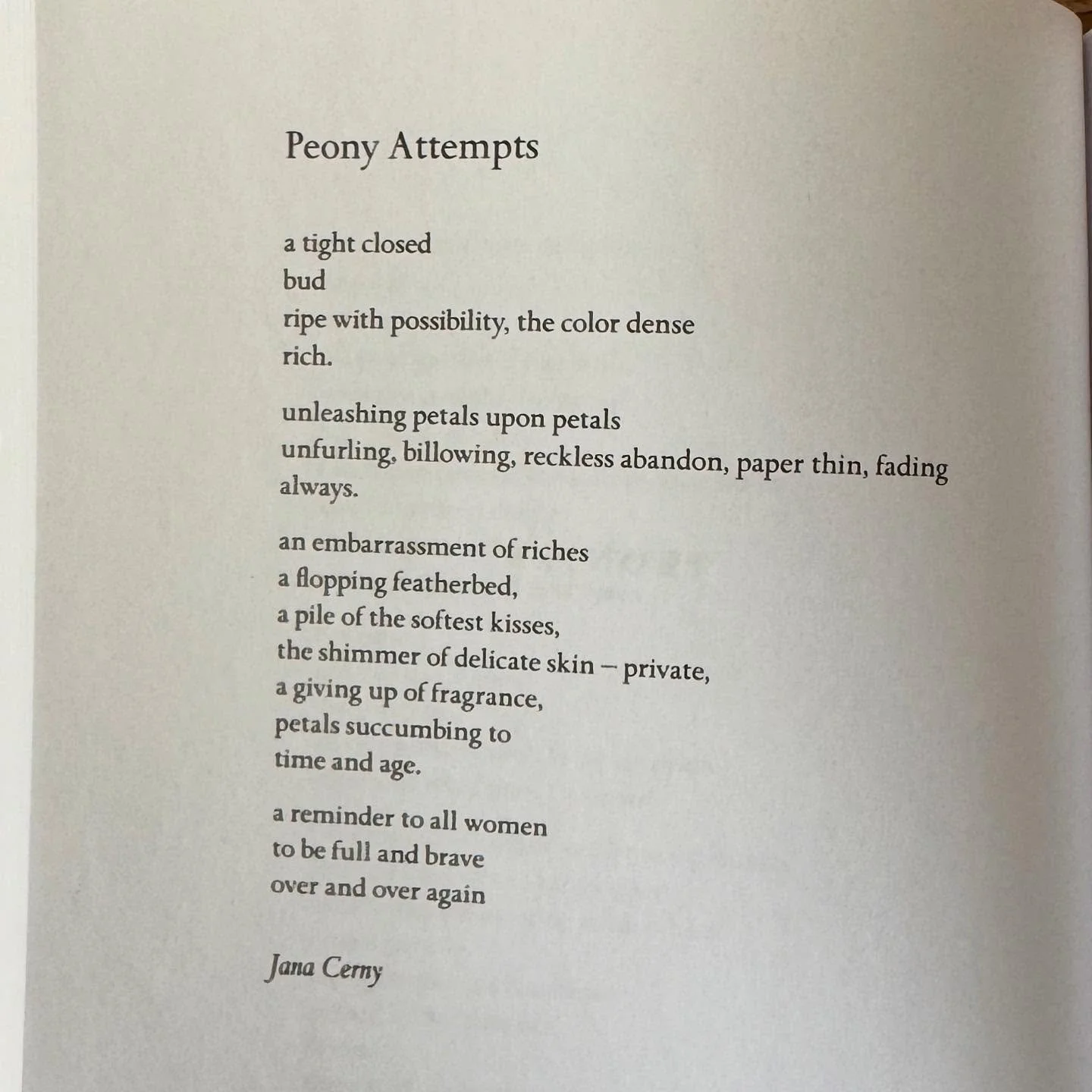 Happy Galentines Day! 💌 Peony Attempts, a poem by @jana.cerny from WHEN FLOWERS SING: A Poetry Anthology. 

&ldquo;An anthology of 90 varied poems from 65 poets around the world, ranging in themes from simple beauty to mystical complexity.&rdquo; -I