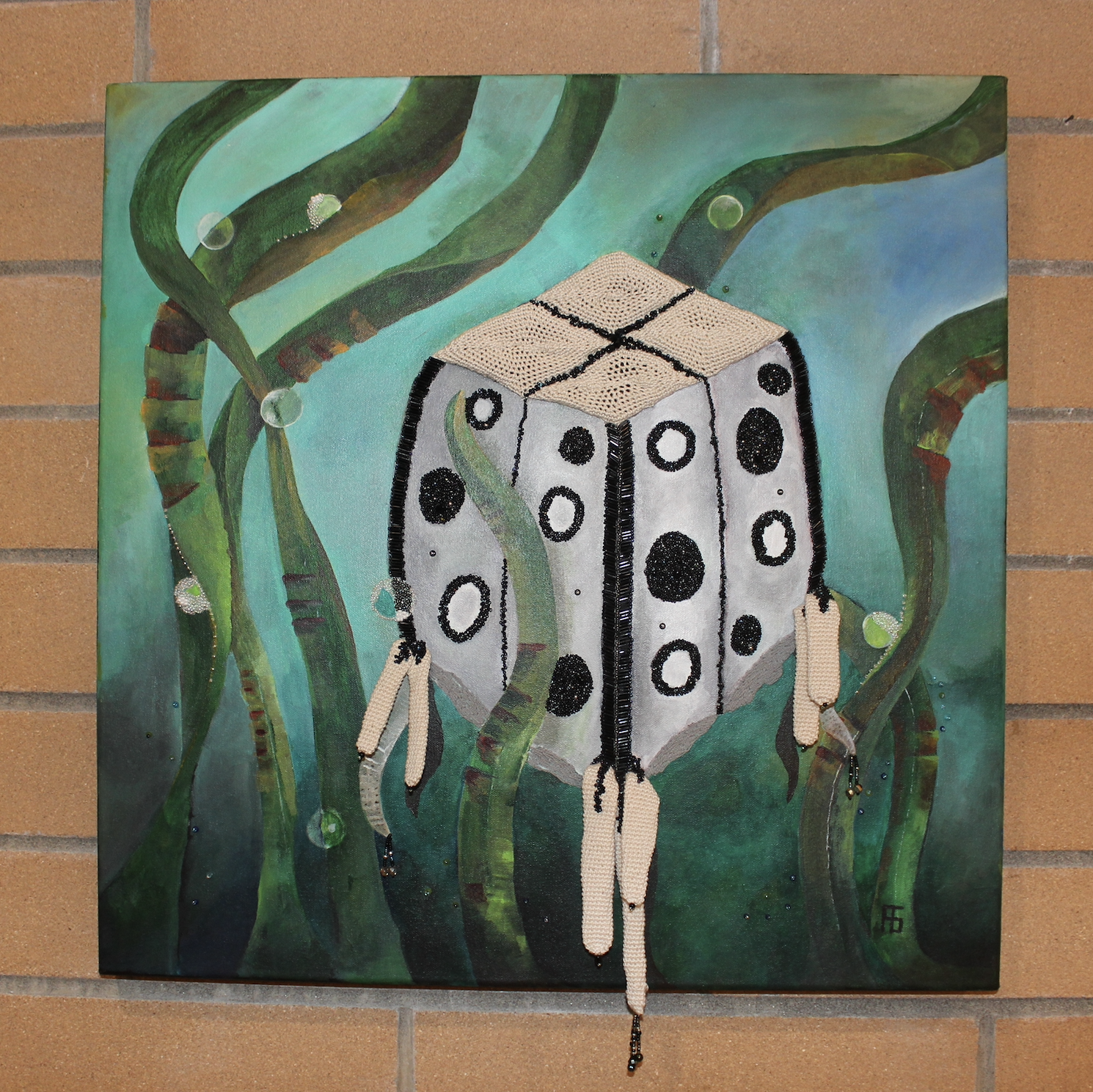 Polka Dot Box Jellyfish
Mixed medium: Acrylic paint, glass beads, wool, cotton
Local artist @coloury_angenita

A beautiful piece with texture, depth, and character. If this one speaks to you, come claim it at the shop. 🪼

Original piece* Available f