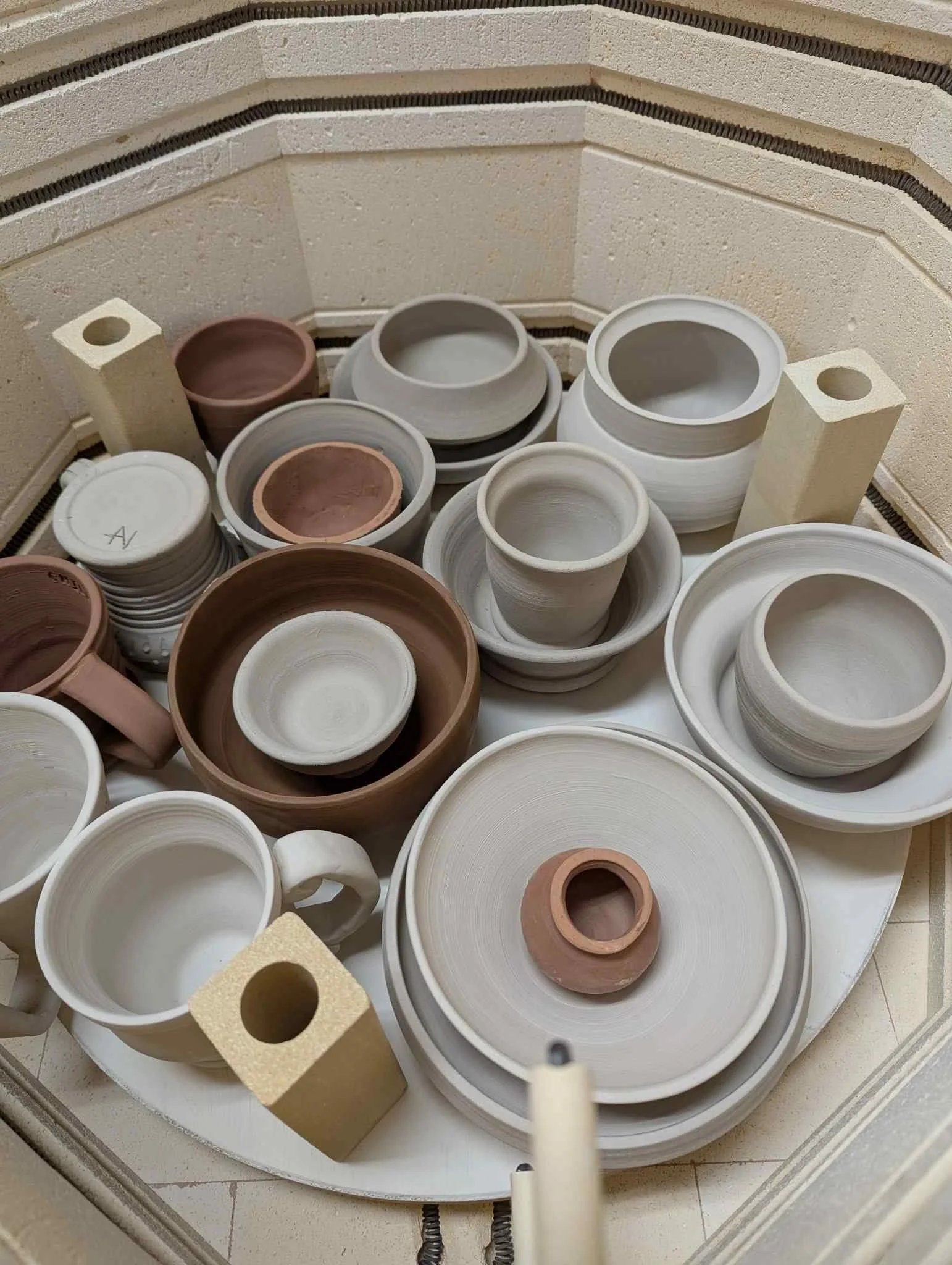 Longer Table Pottery