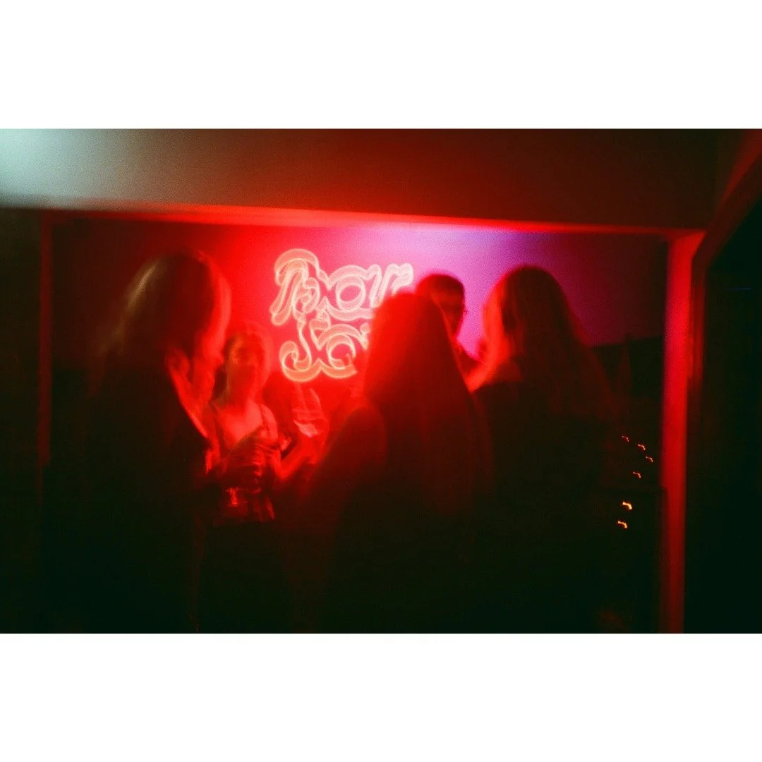 it&rsquo;s giving happy hour that never ended.

(a perfect chicago night if you ask us)