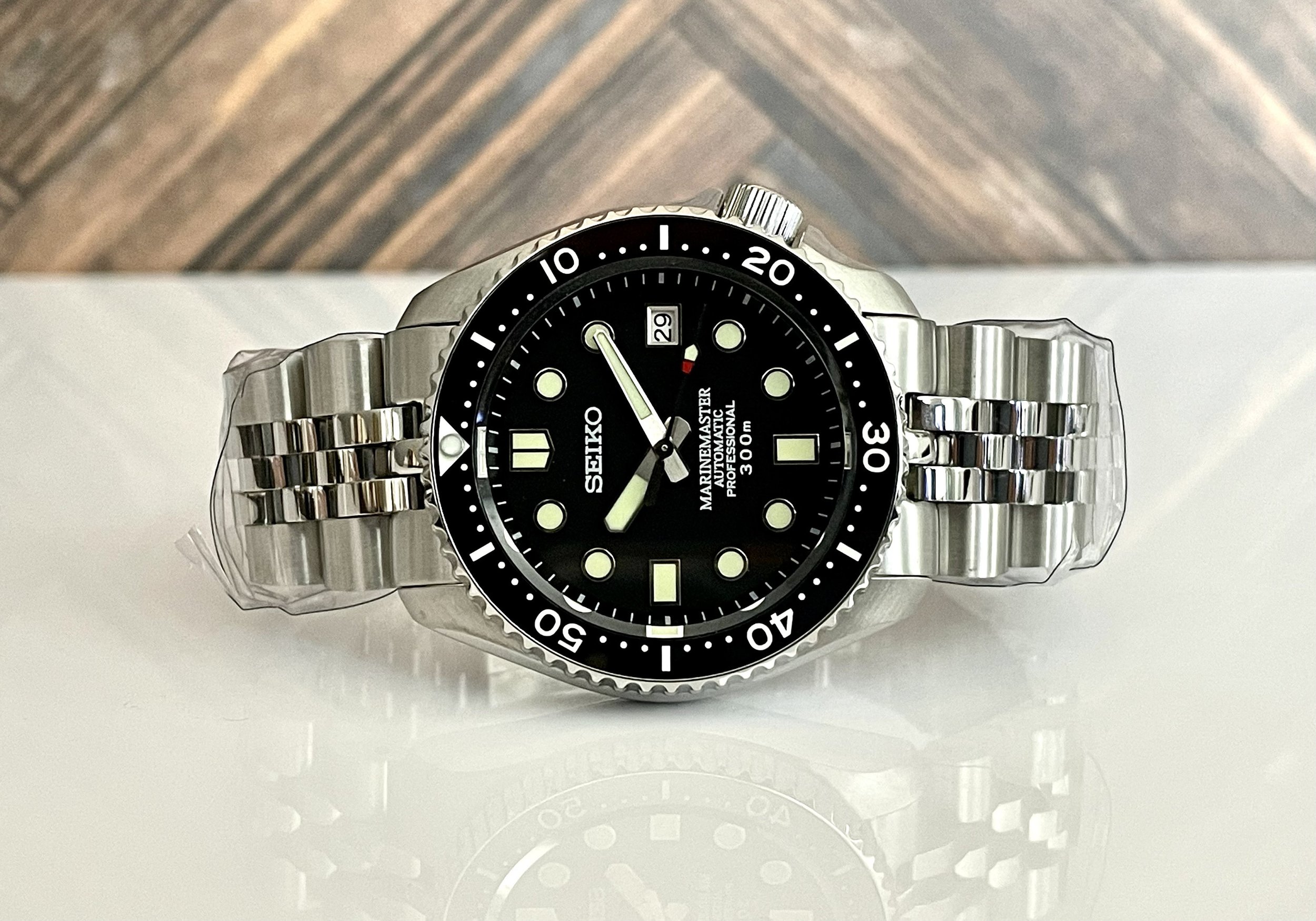 https://i.etsystatic.com/32689233/r/il/6946f0/5384513740/il_fullxfull.5384513740_m3tx.jpg