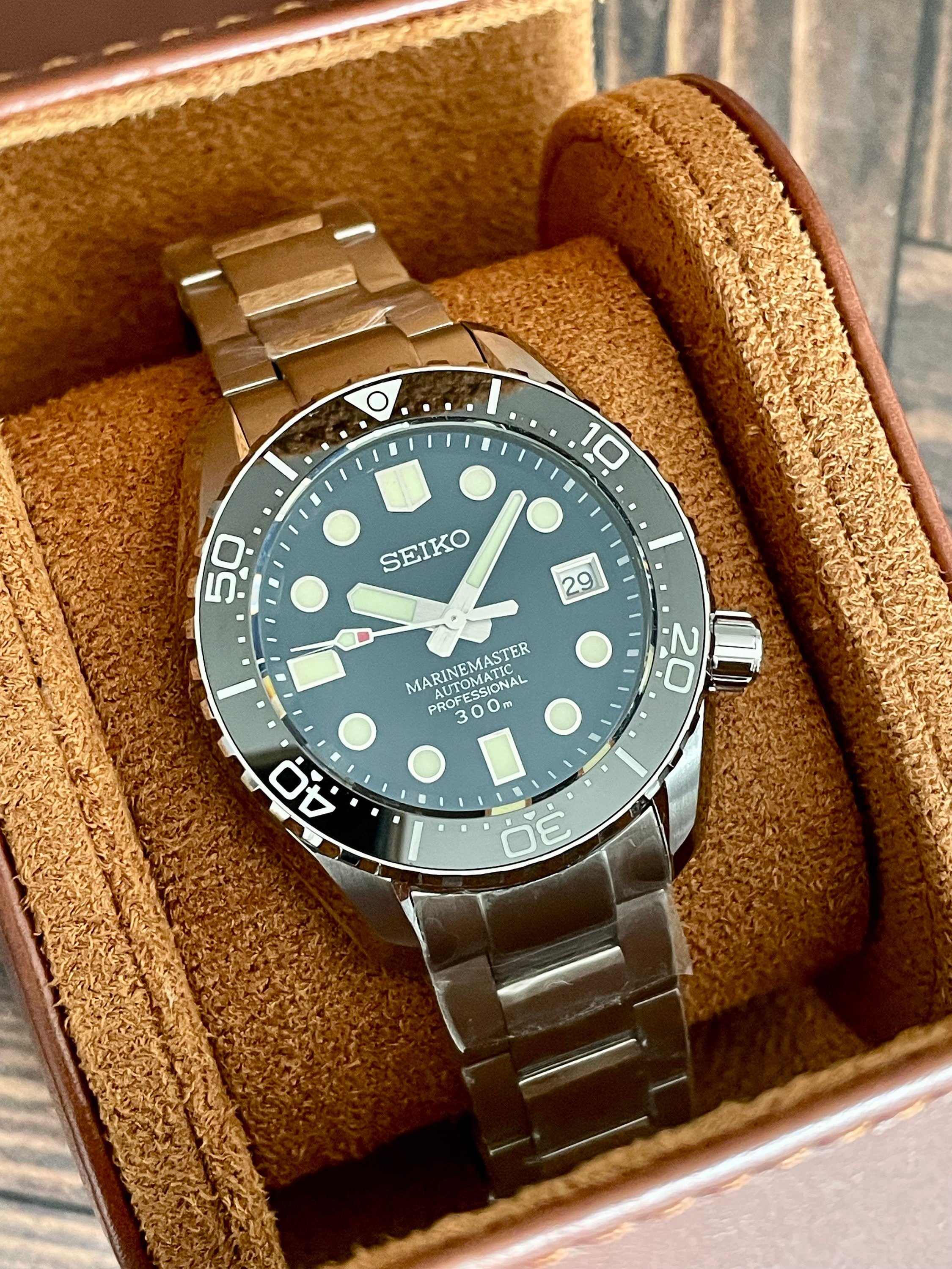 https://i.etsystatic.com/32689233/r/il/f4cbd5/5252979794/il_fullxfull.5252979794_ruxf.jpg