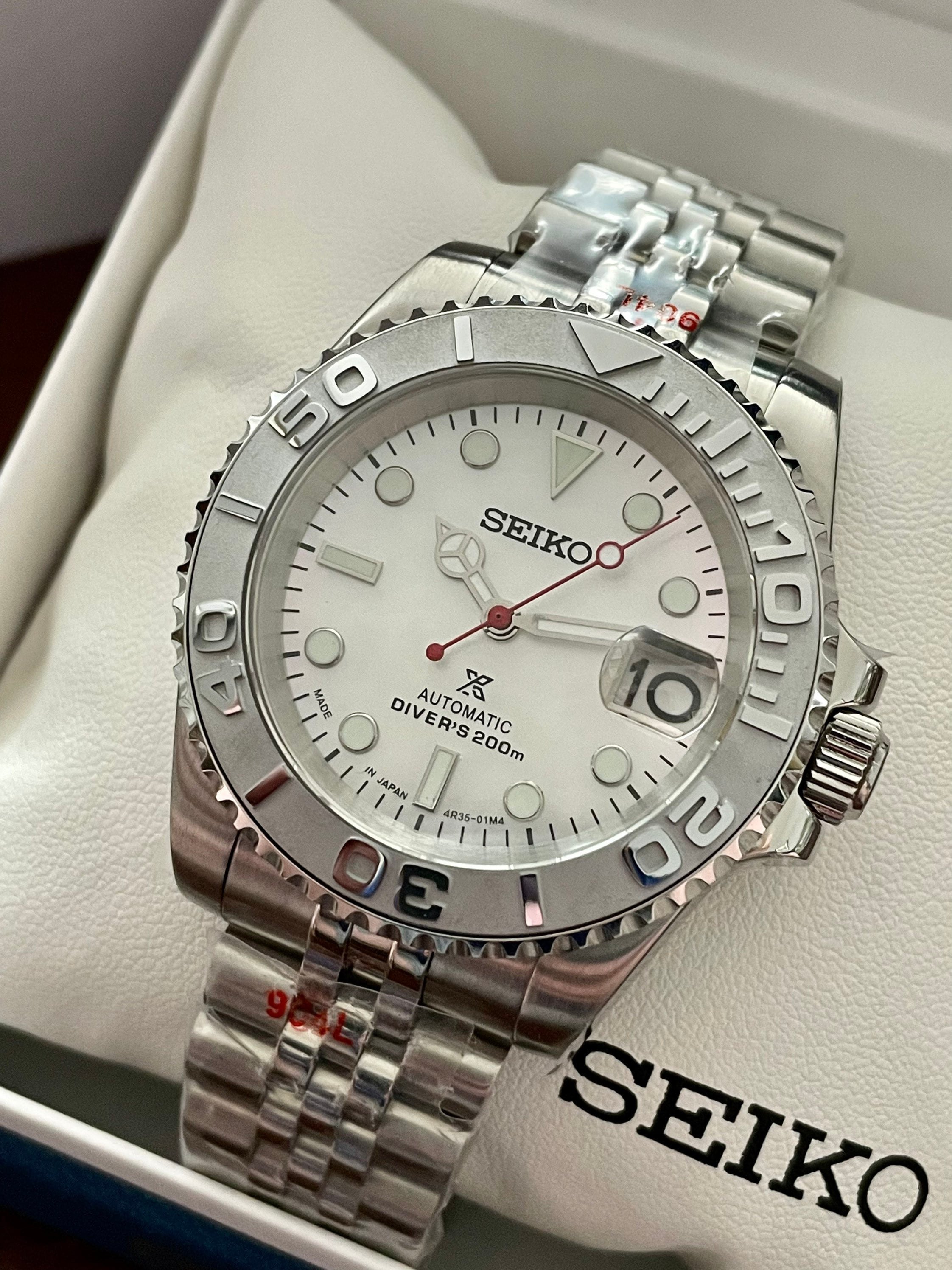 https://i.etsystatic.com/32689233/r/il/bb7a2f/3894623155/il_fullxfull.3894623155_hco7.jpg