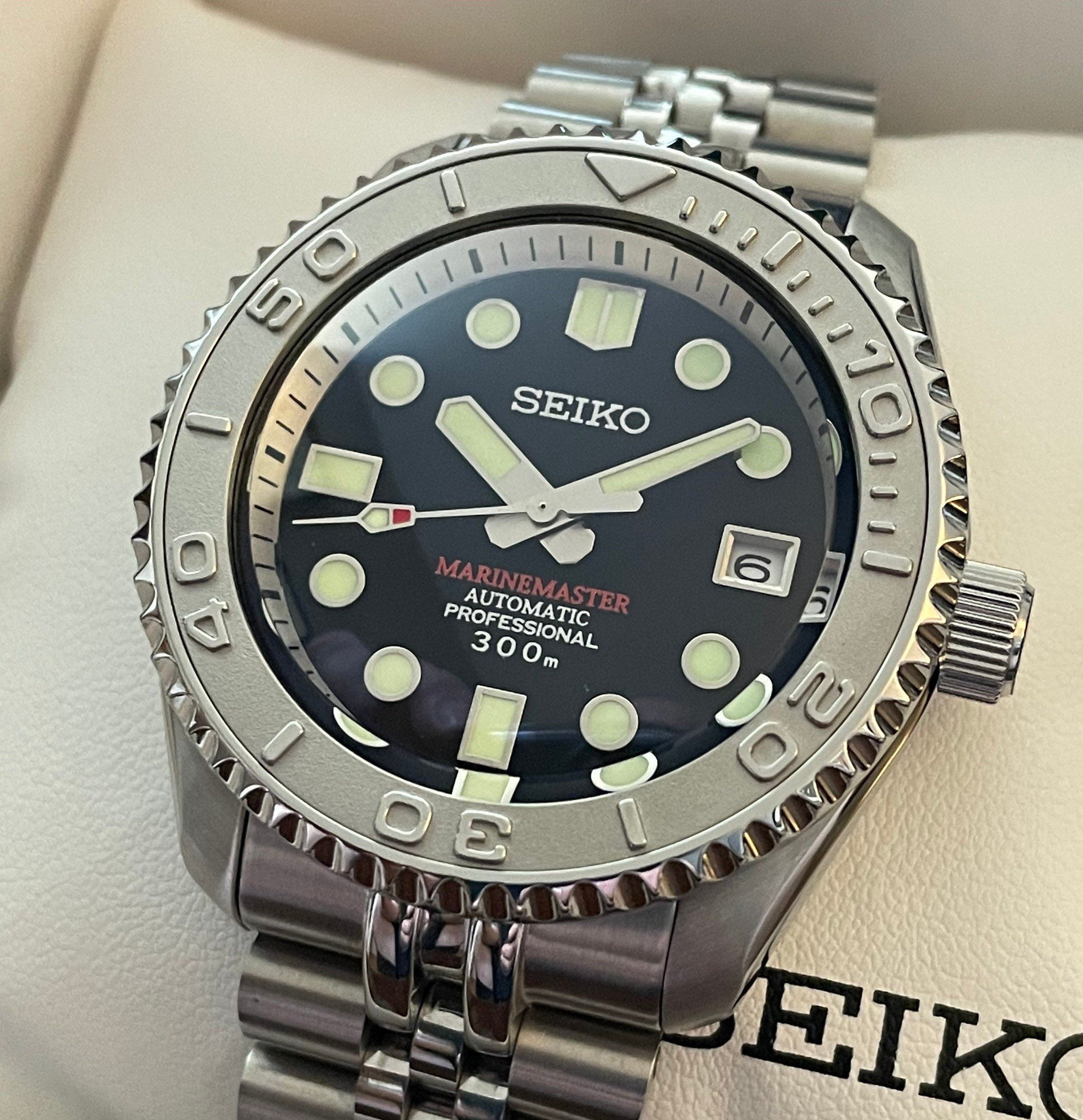 https://i.etsystatic.com/32689233/r/il/aa968c/3843855632/il_fullxfull.3843855632_s3gu.jpg