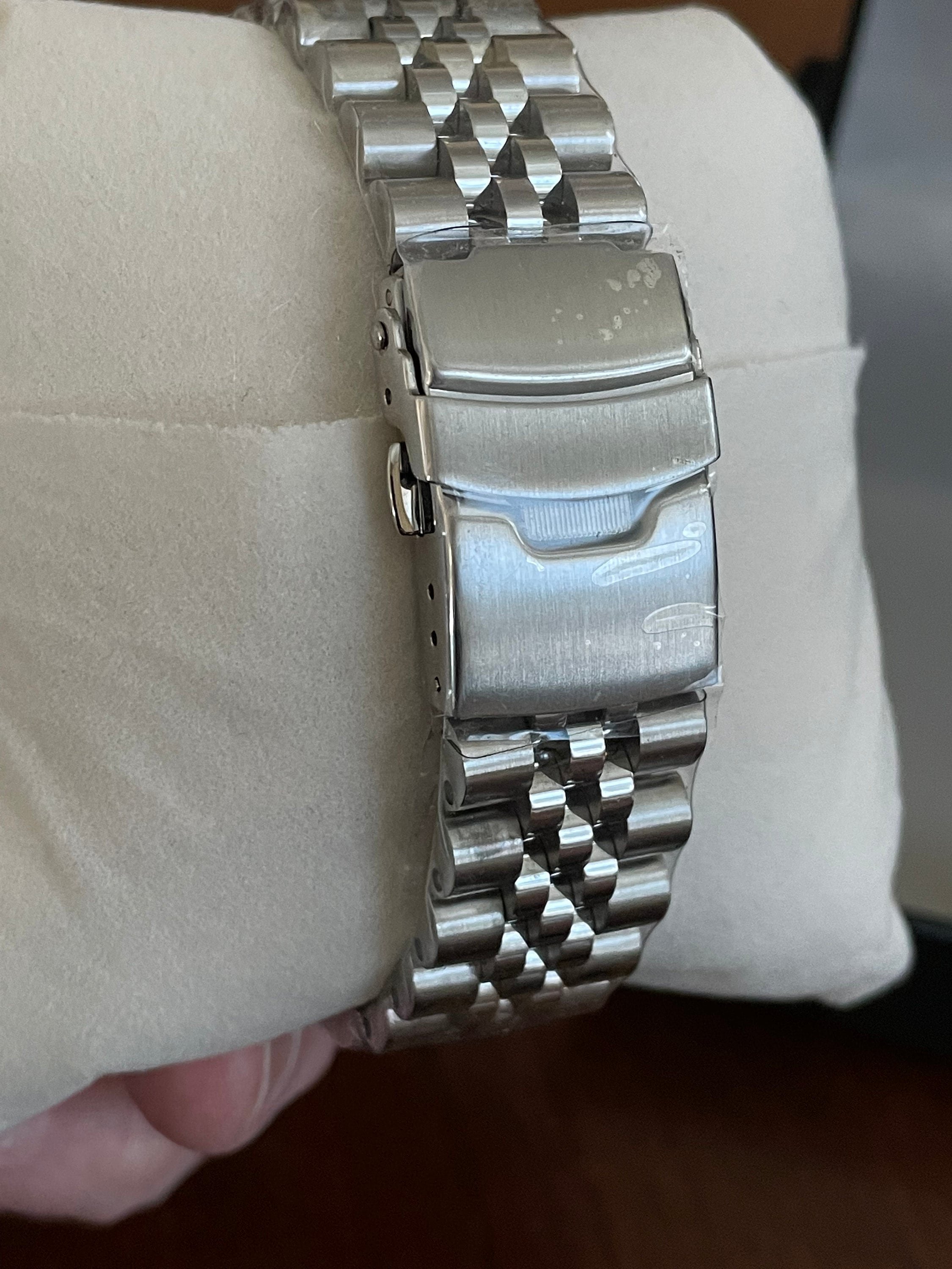 https://i.etsystatic.com/32689233/r/il/0ebe4a/3637329237/il_fullxfull.3637329237_1i5i.jpg