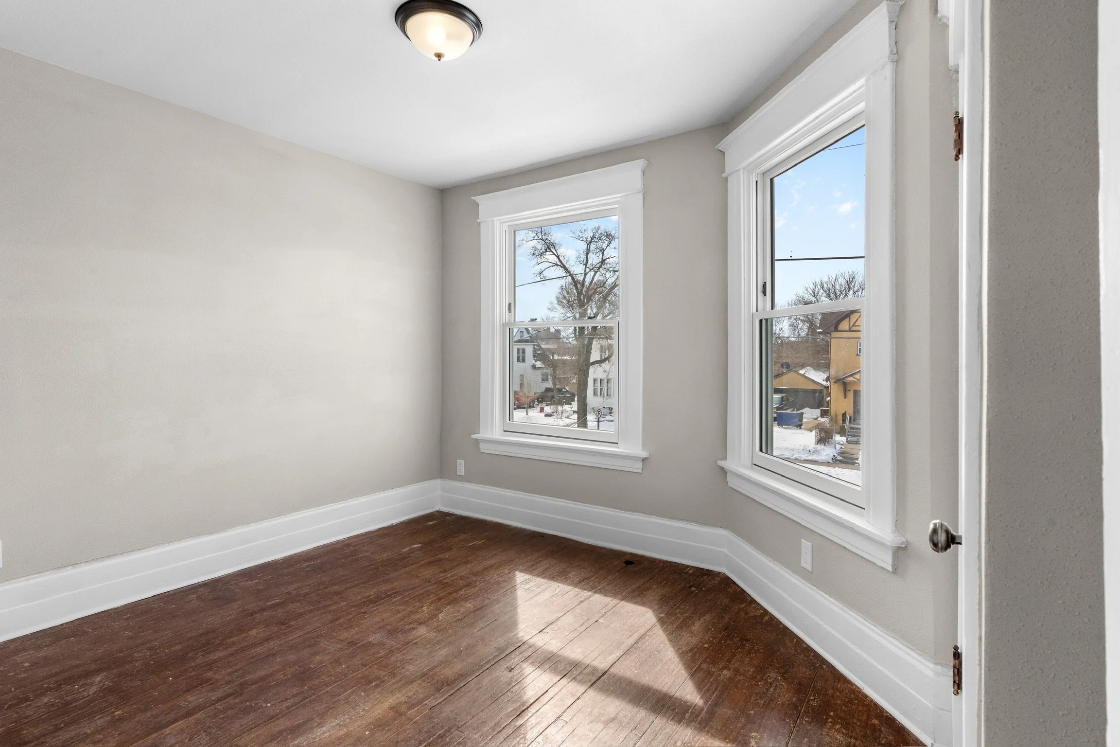 historic bay windows closet