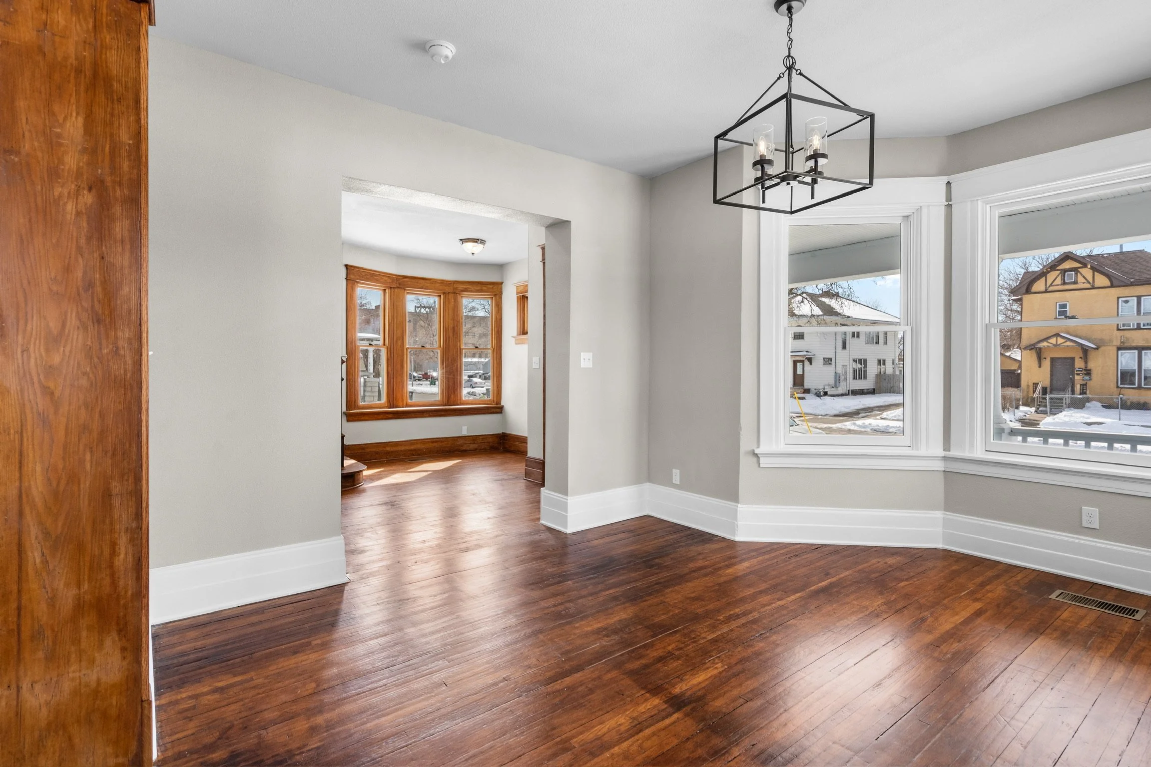 Foyer entry safe lock
