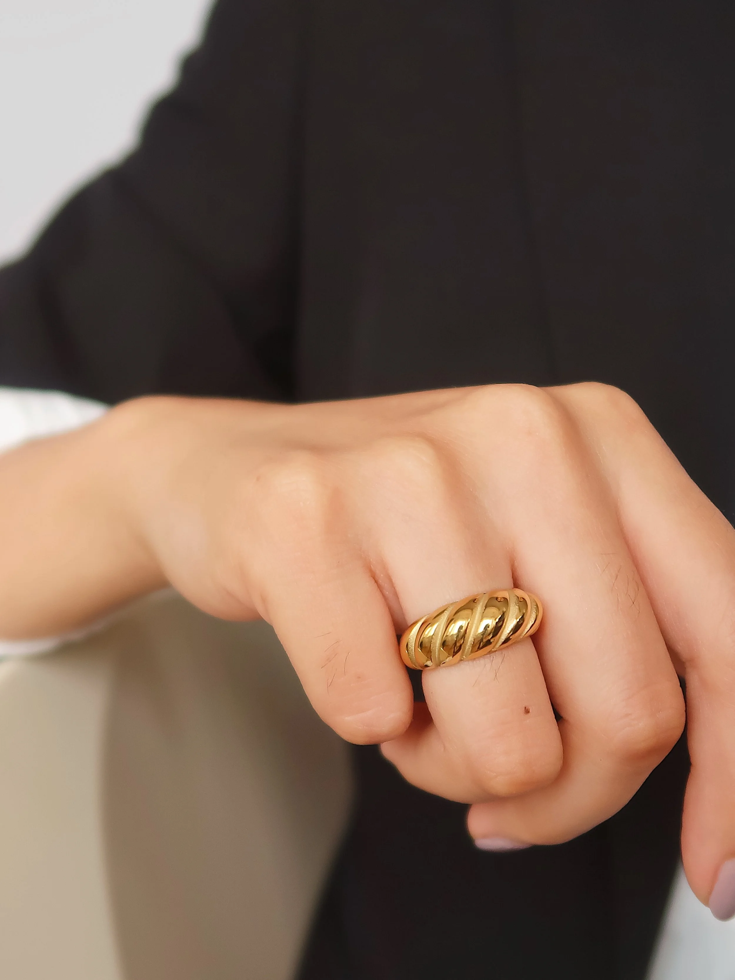 Flanerie Wholesale Jewelry's Wholesale Application Form. Apply Today for Bulk Fashion Jewelry Pricing and Free Shipping.