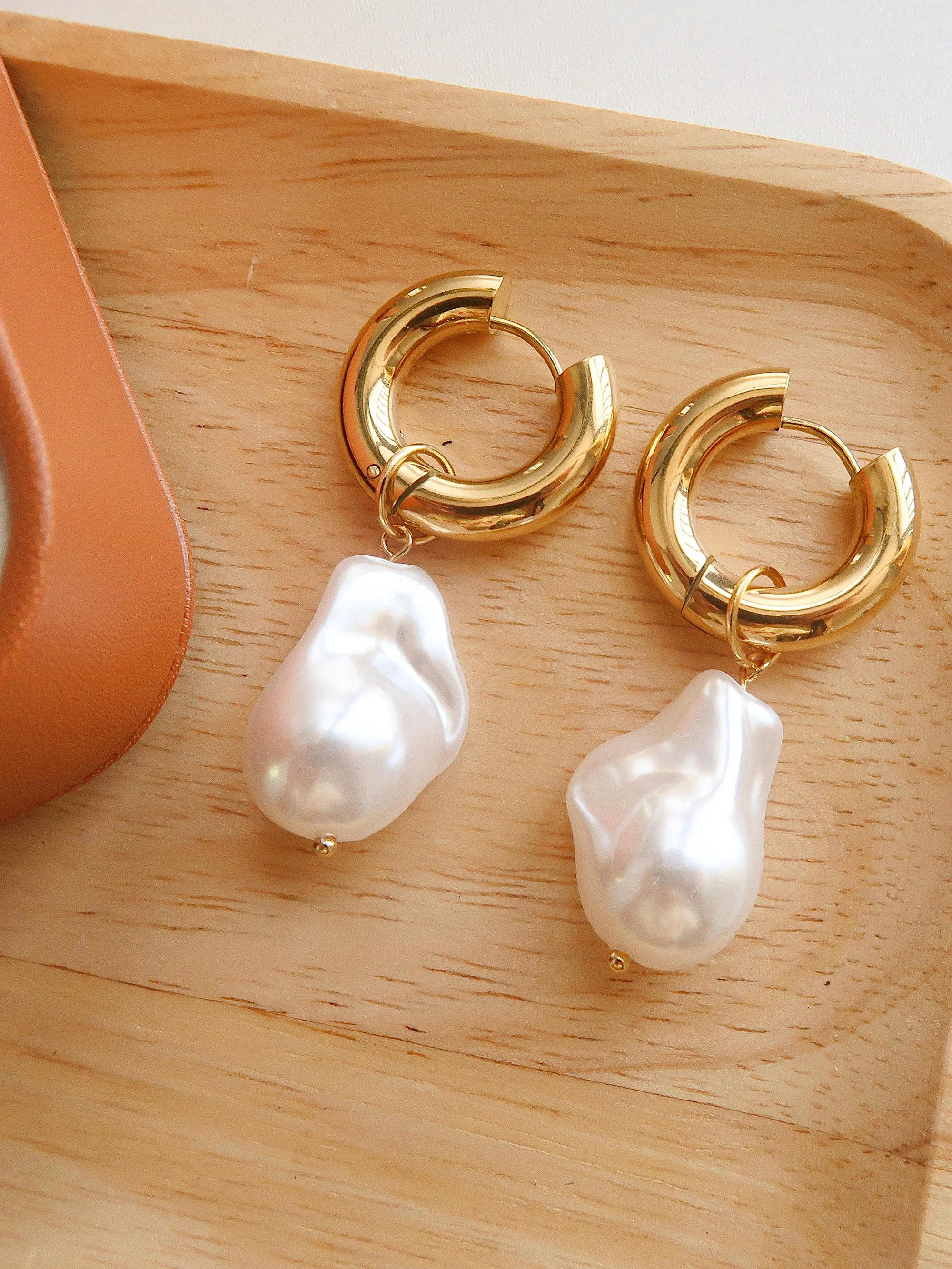 Flanerie Wholesale Fashion Jewelry Supplier Oceana 18K Gold PVD Plated Non-Tarnish Waterproof Statement Large Baroque Pearl Stainless Steel Earrings