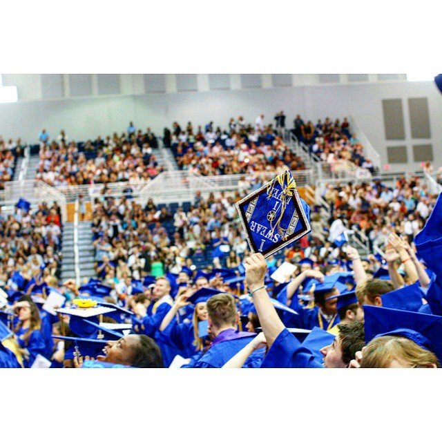 #tbt to graduation #graduate #realworld #nextadventure #eastcoast #westcoast #USA #university #world #canon70d #dslr #visualsgang #visualsoflife #visualarchitects #artofvisuals #photonovato #canonphotography #photography #livefolk #wanderfolk #explor