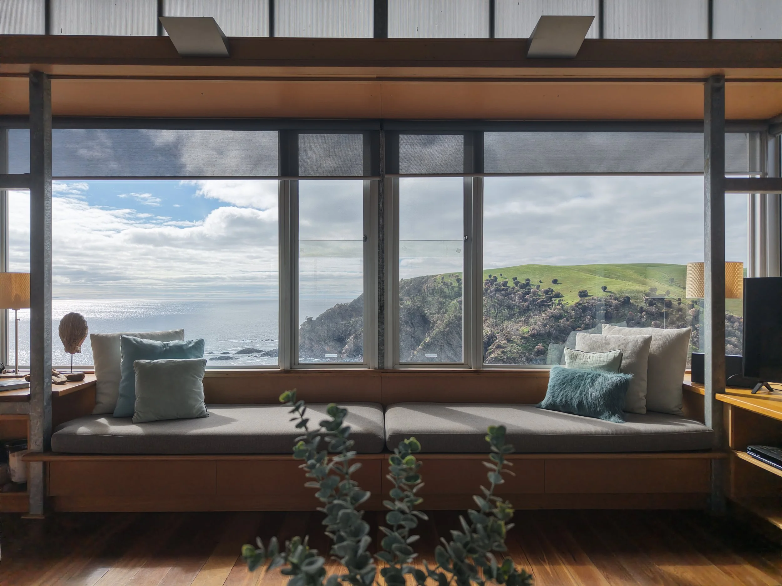 Eagles Nest Lodge Lounge on Kangaroo Island