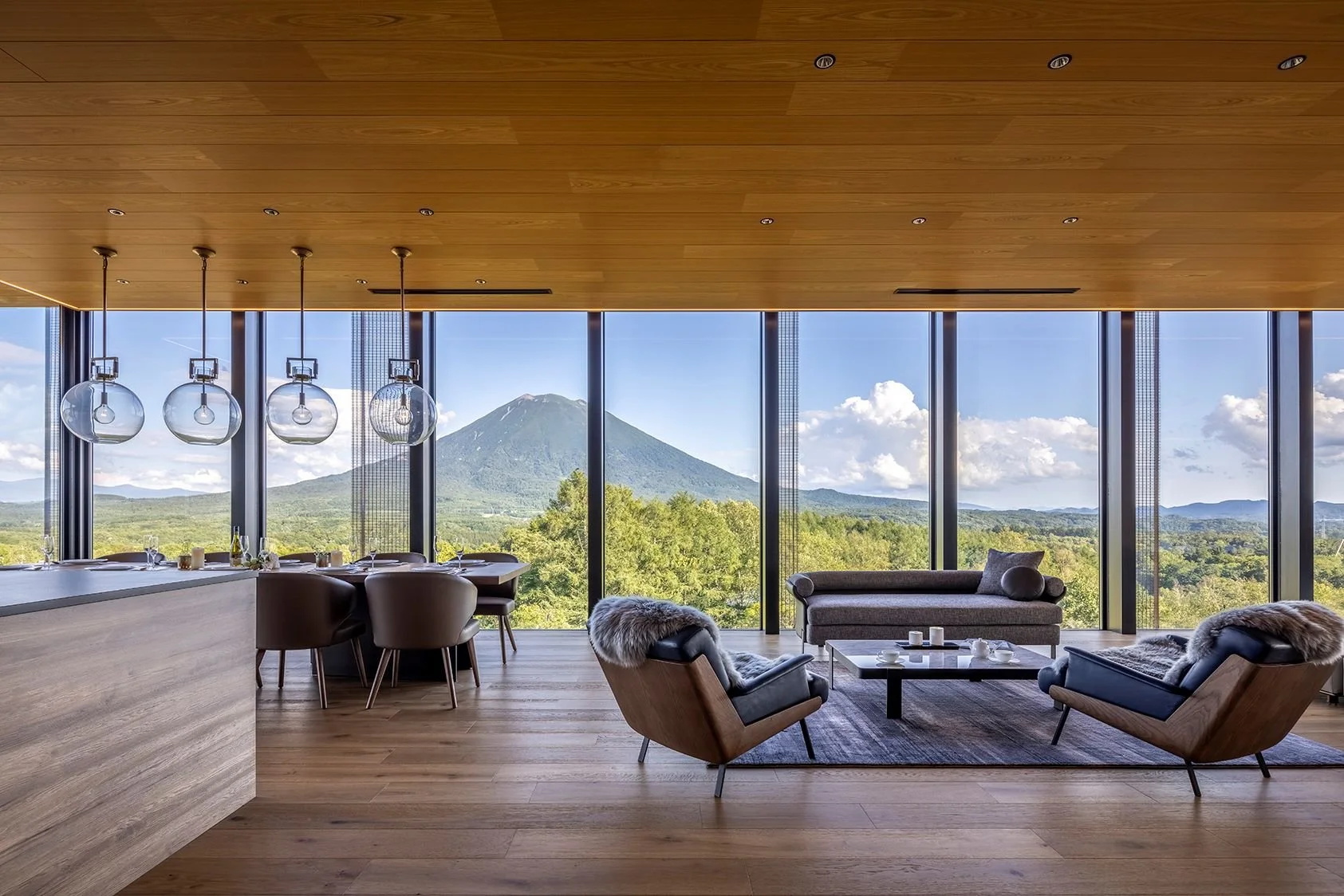 RESIZEDINT-4 BDR Yotei Penthouse-605_705 (24).jpg