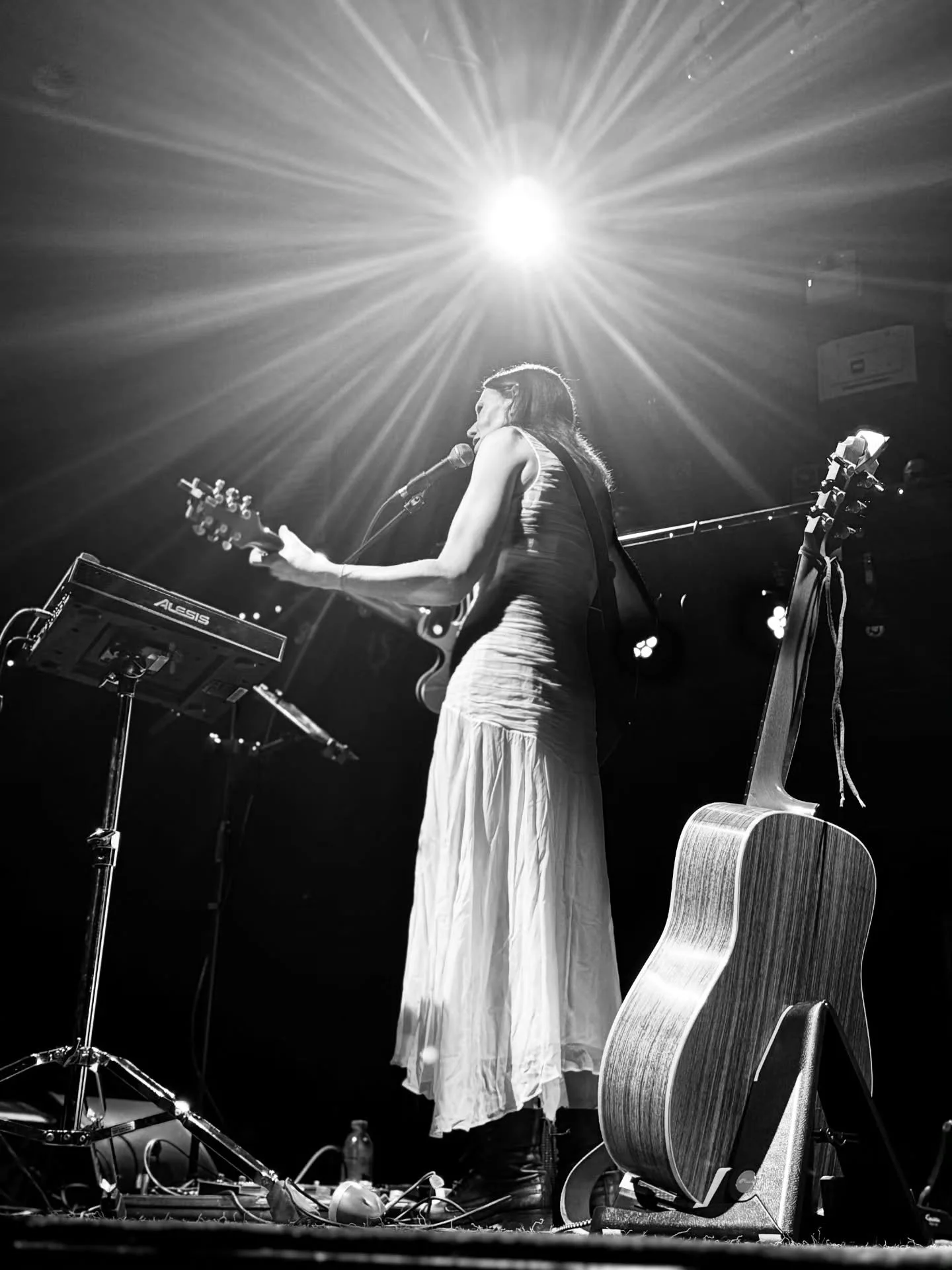 📣 Rowan Murphy will be supporting Thea Gilmore at the Gate next Saturday! 📣✨️

Tickets on our website 🎟