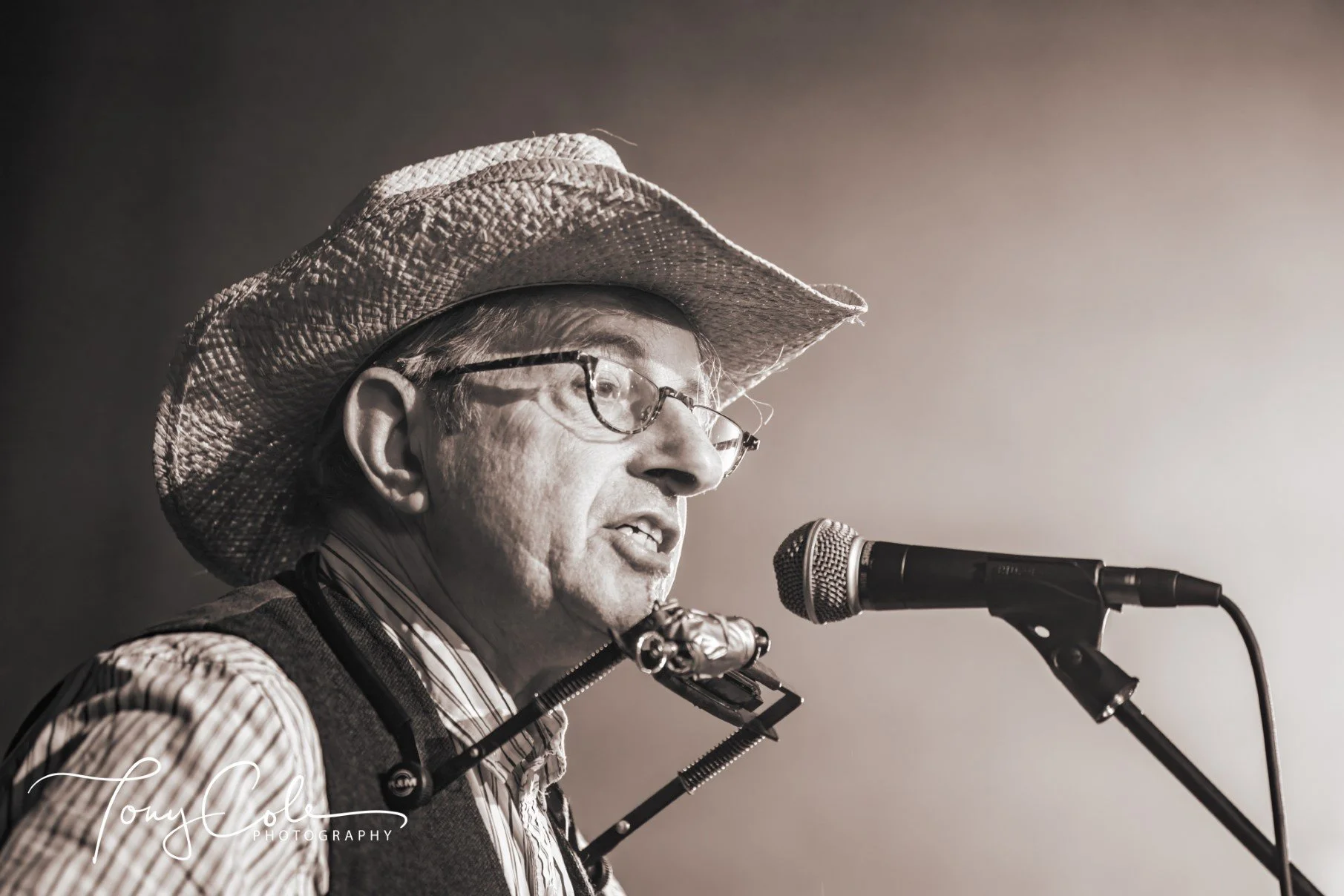 A75A7692 (Custom).jpg