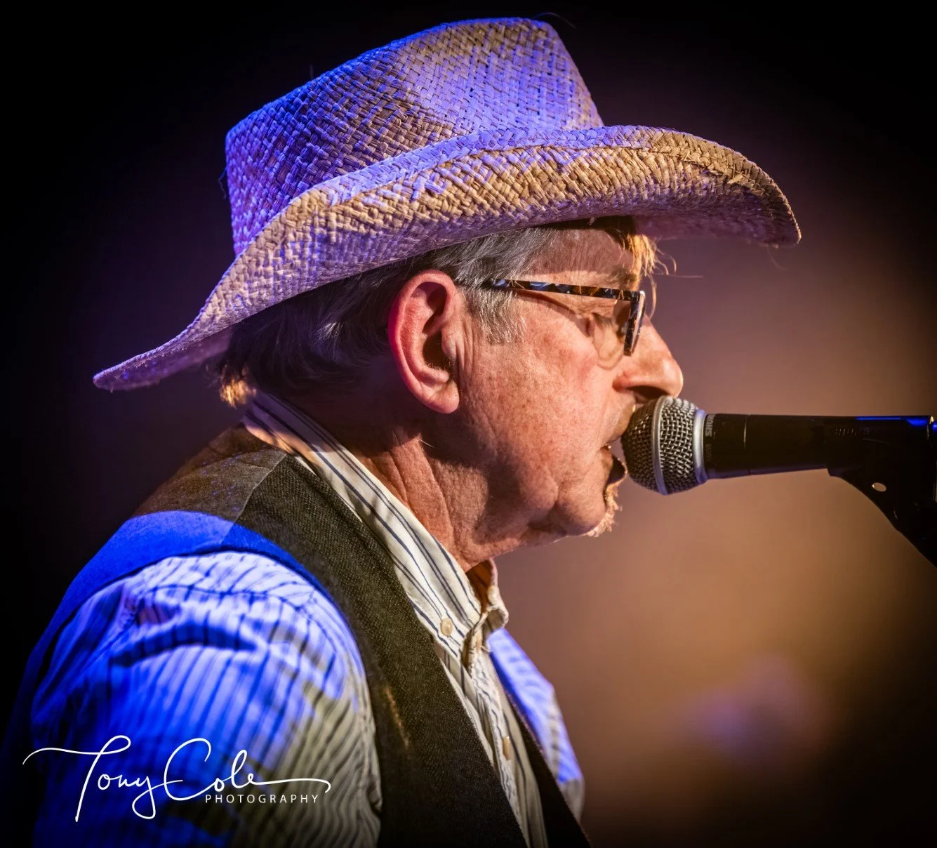 A75A7666 (Custom).jpg