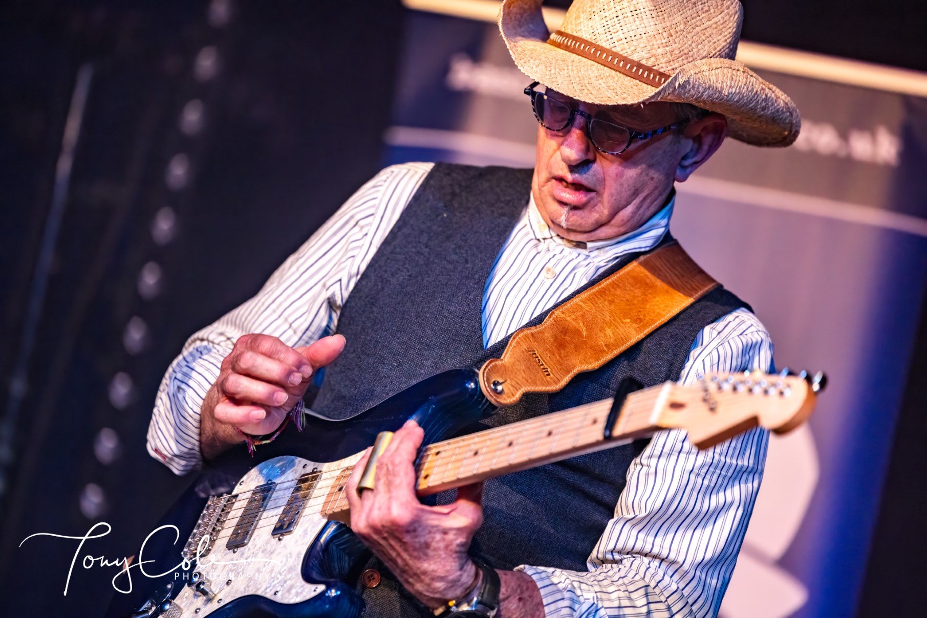 A75A7735 (Custom).jpg