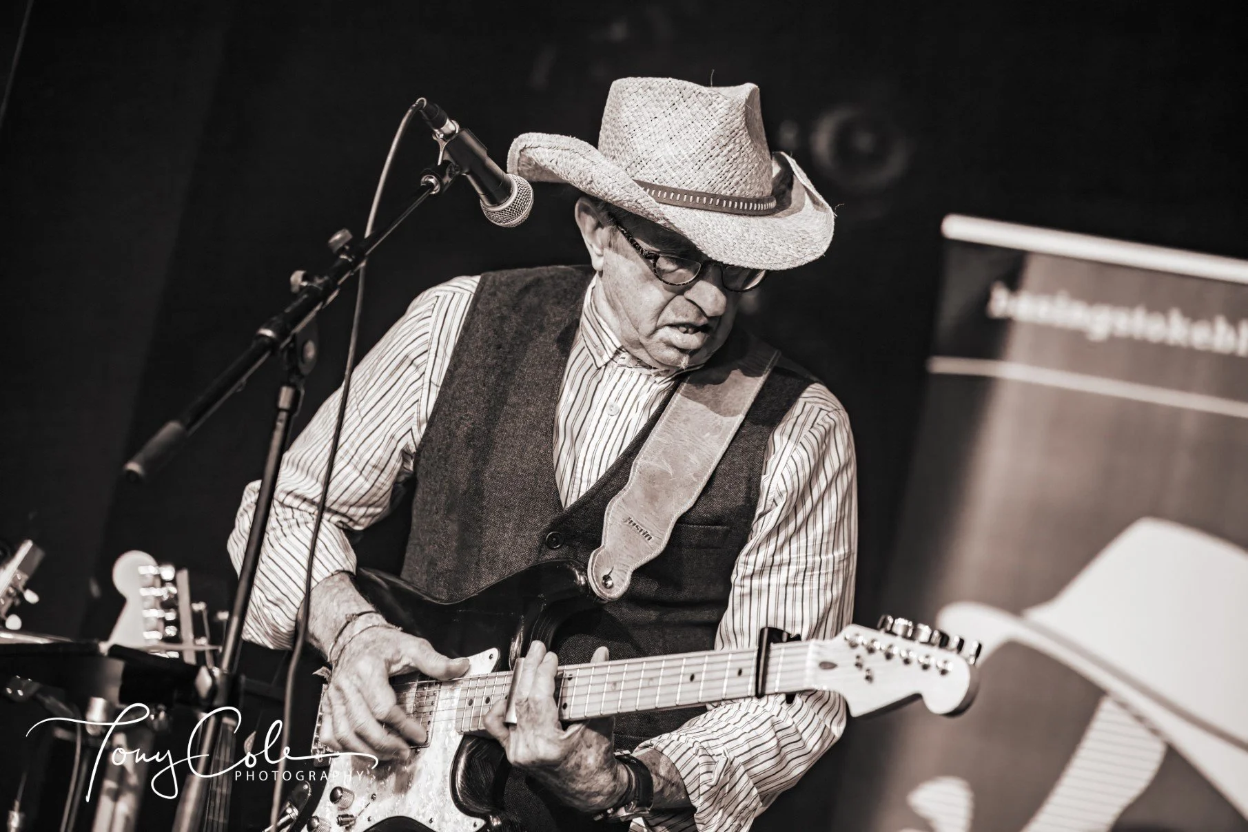 A75A7740 (Custom).jpg