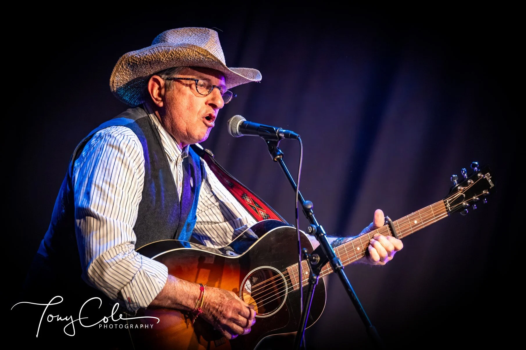 A75A7646 (Custom).jpg