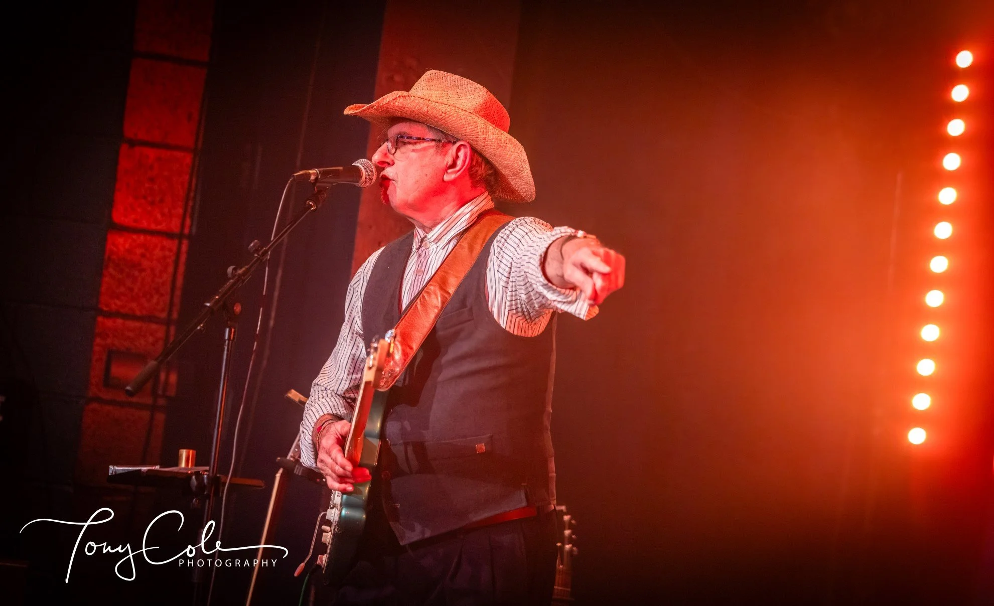 A75A7871 (Custom).jpg