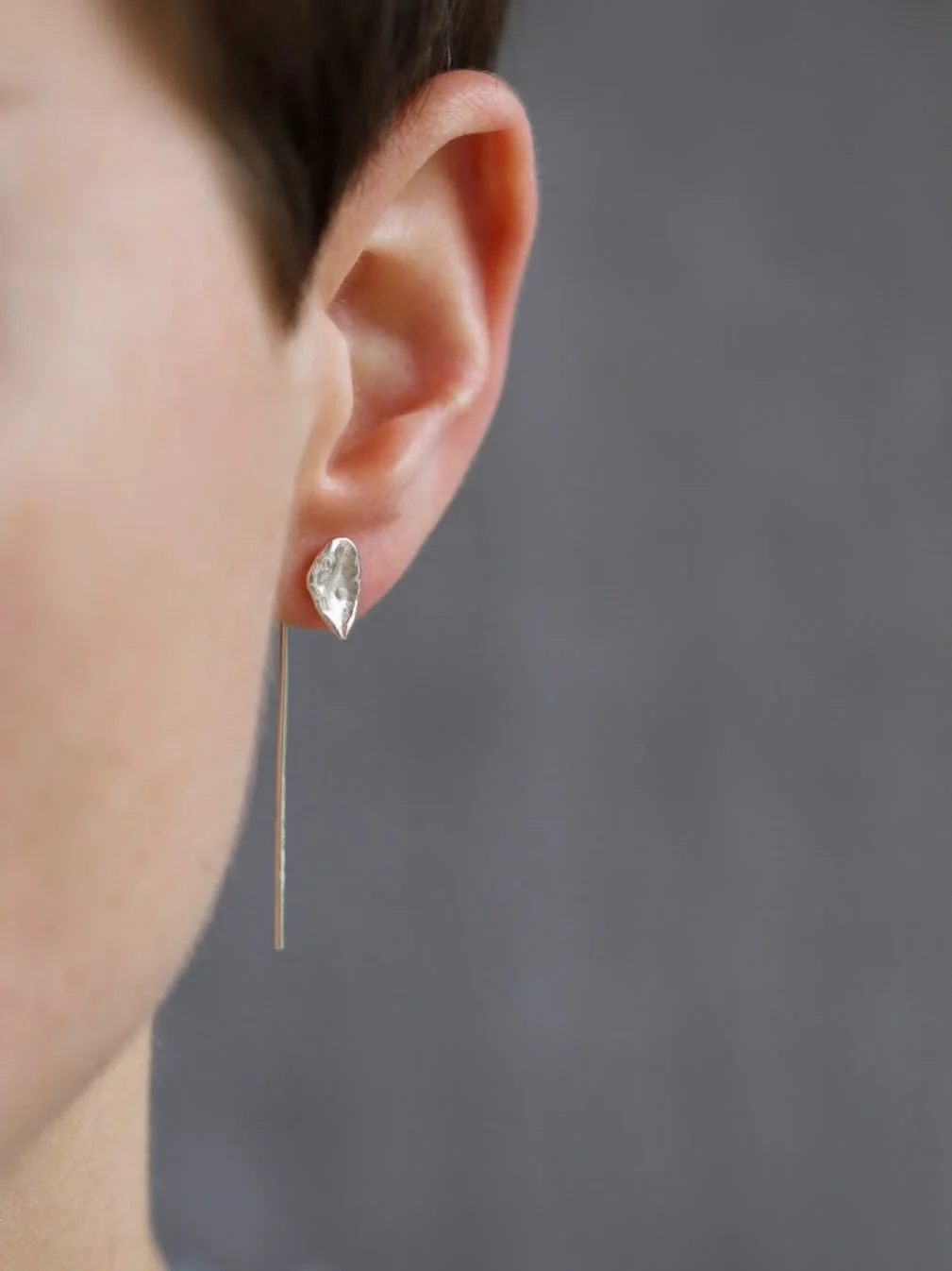 These beauties are back in stock again online! 

But only the large ones - the small ones are on the bench this week 🔨 🔨🔨

#rrdesigns #watercasting #madeinglasgow #sterlingsilverjewellery #silverdropearrings