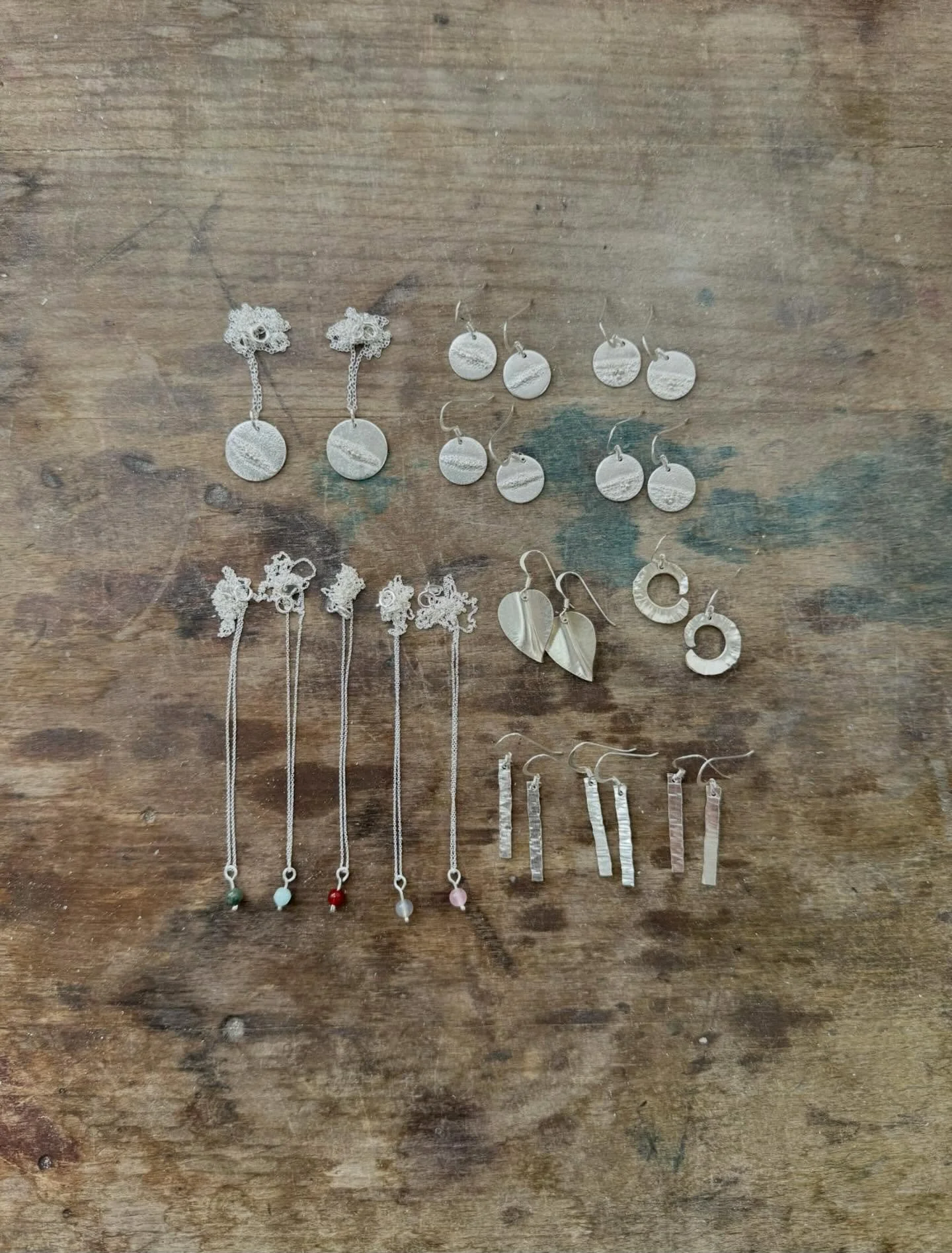 A lovely collection for a new stockist @moononthehillshop ☺️

Moon on the Hill is the first shop to stock the full gang @studioyoki and @davidmcdiarmidstudio!

#rrdesigns #moononthehill #penrith #handemadesilverjewellery #lunacollection