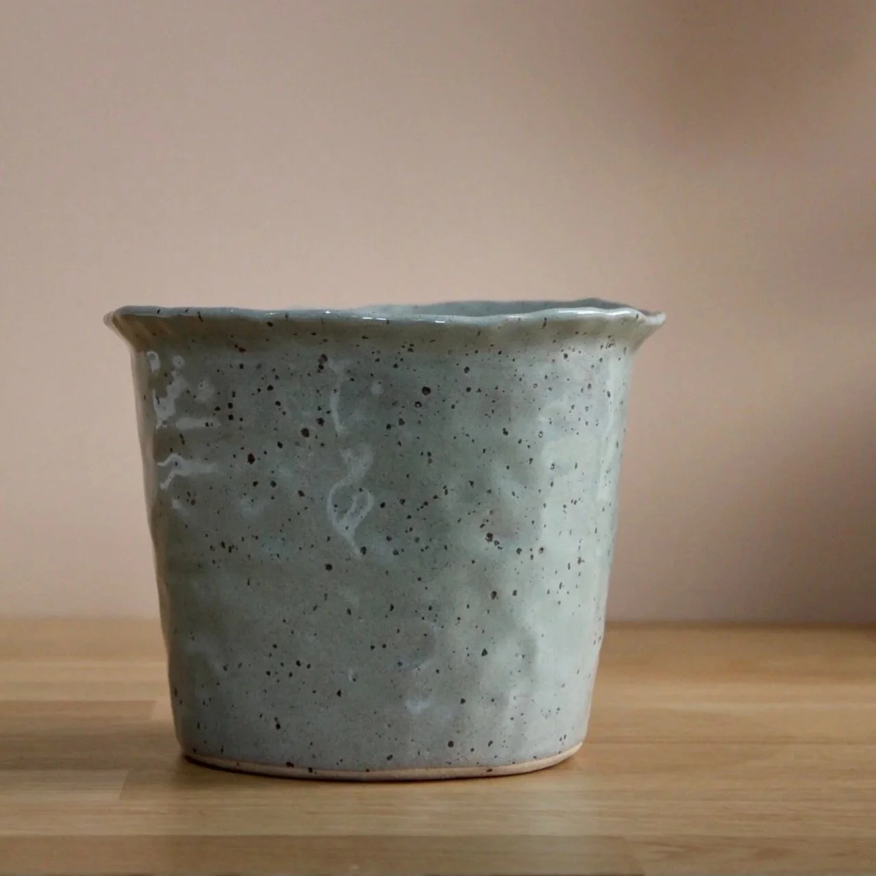 Planter-in-sage-%232-1-studio-yoki.jpg