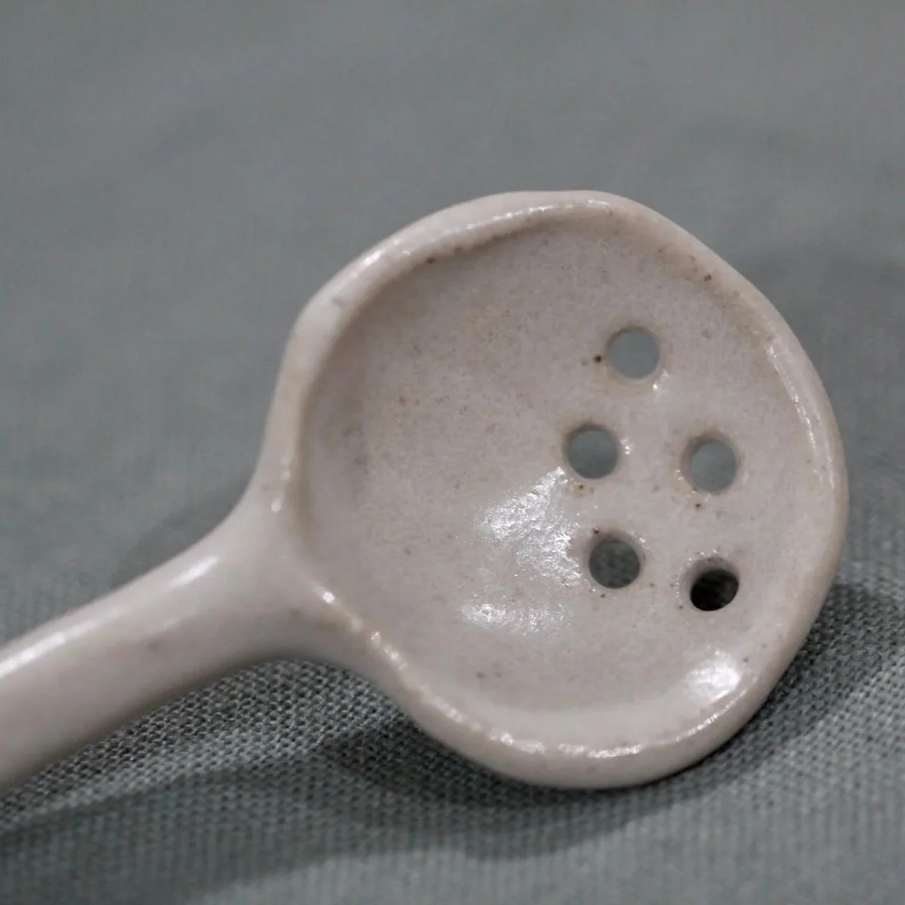 Tea-Strainer-and-Rest-7-studio-yoki.jpg (Copy)