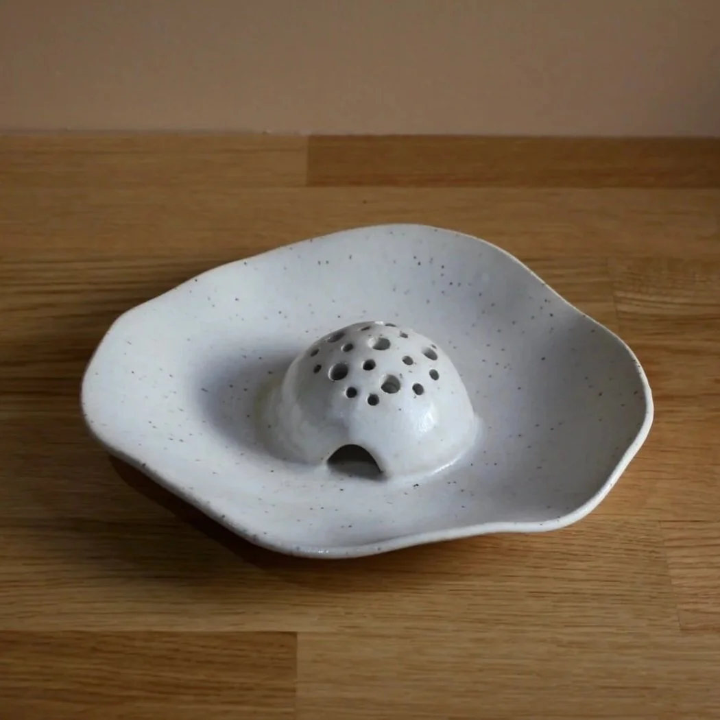 Ikebana-vase-in-white-13-studio-yoki.jpg