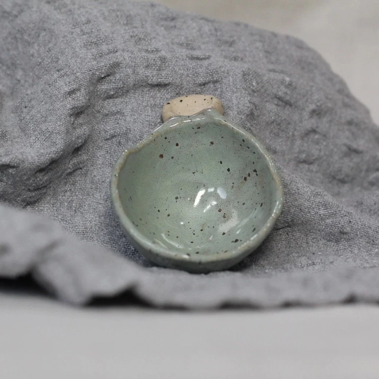 Oya-scoop-spoon-sage-1-studio-yoki.jpg