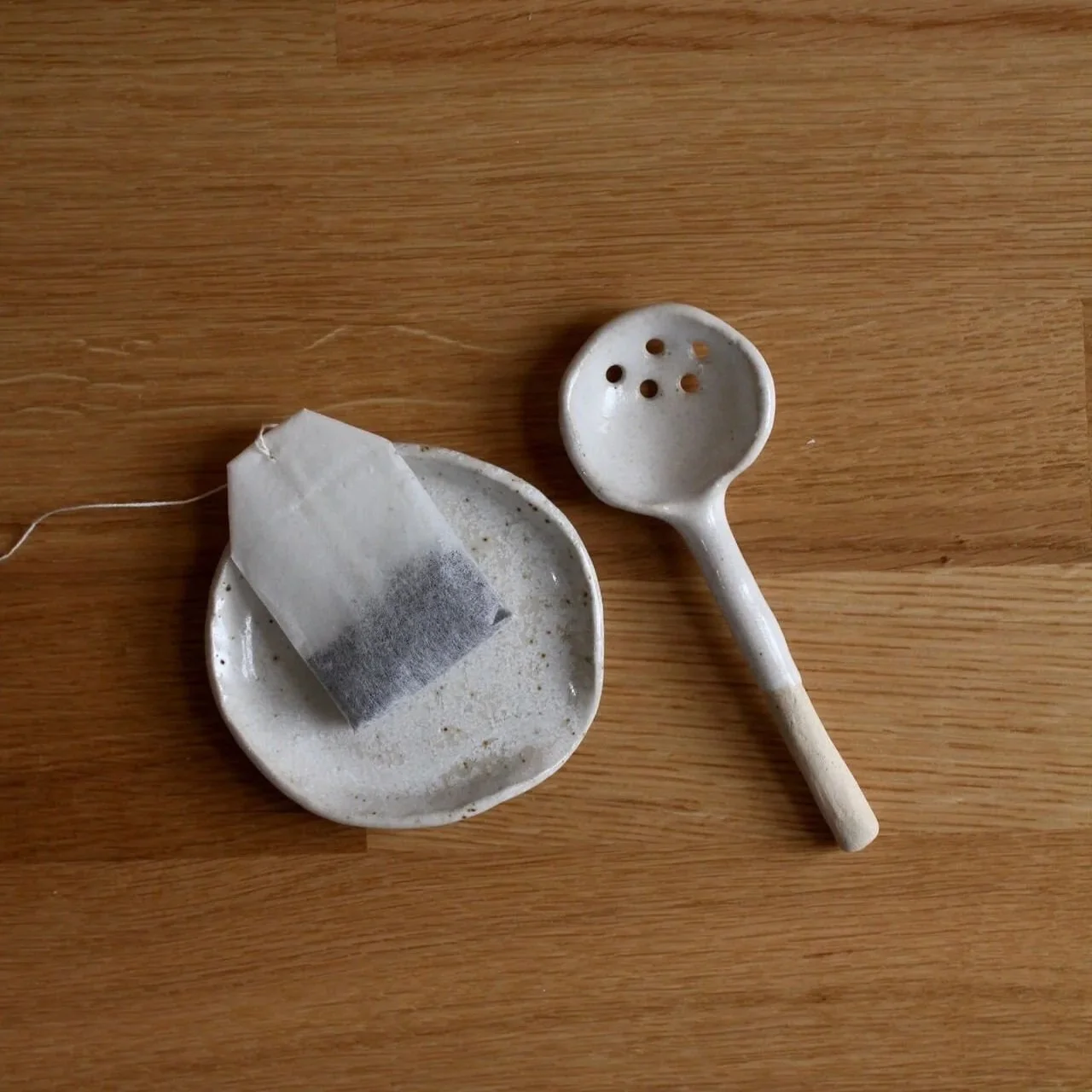 Tea-Strainer-and-Rest-11-studio-yoki.jpg