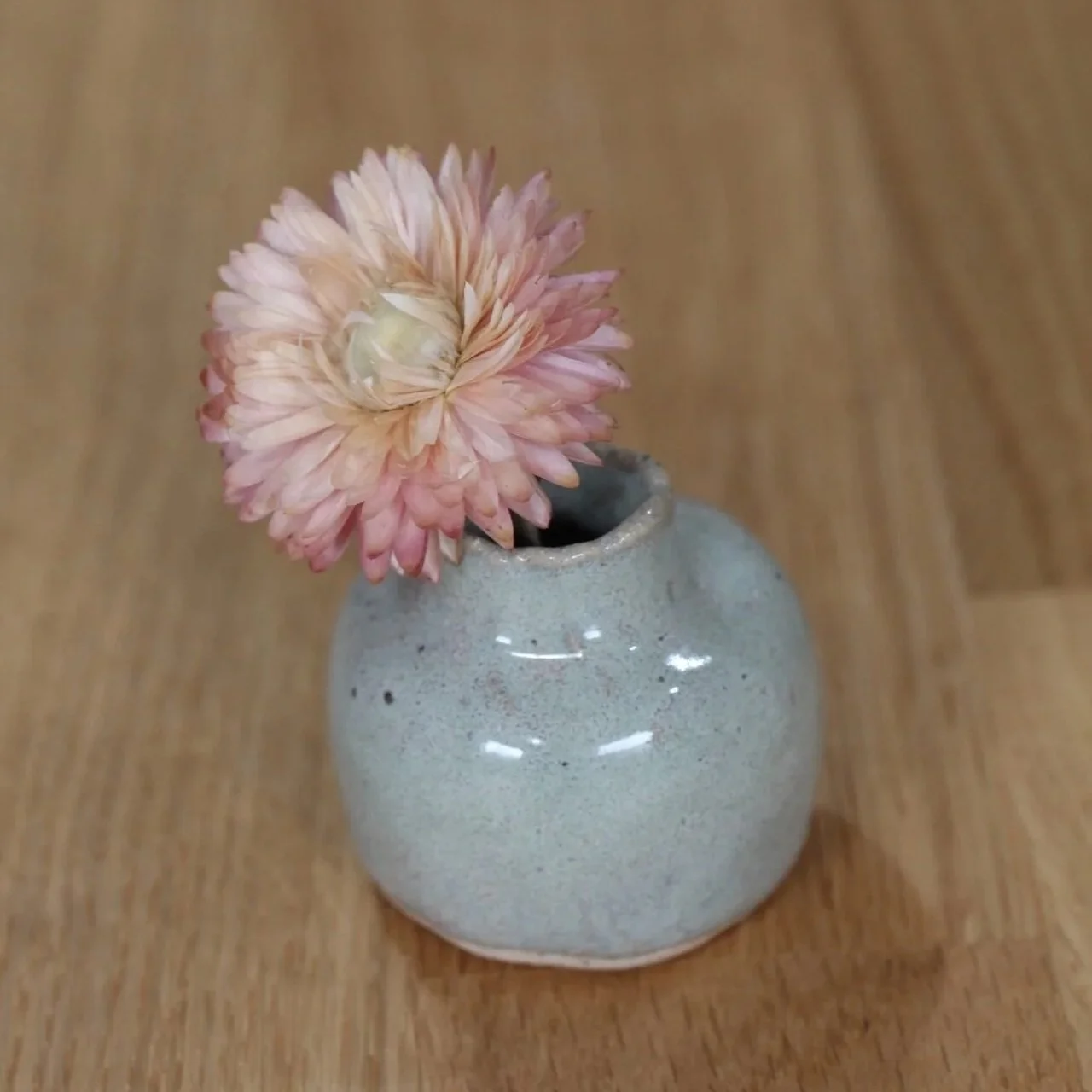 Sobo-granny-vase-sage-6-studio-yoki.jpg