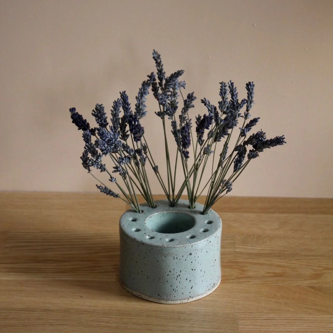 Mini-marugata-centrepiece-vase-in-sage3-studio-yoki.jpg