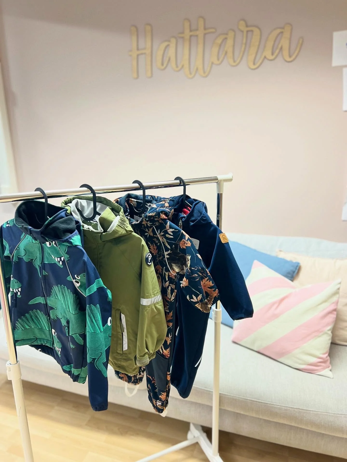 Elokuu se vain hujahti ohi ja nyt menn&auml;&auml;n jo syyskuuta kovaa vauhtia🫣

Otetaan elokuun top 3 myynnit t&auml;h&auml;n v&auml;liin:

1. 829,90&euro;
2. 614,35&euro;
3. 579,40&euro;

Syyskausi on p&auml;&auml;ll&auml; ja nyt viimeinkin kannat