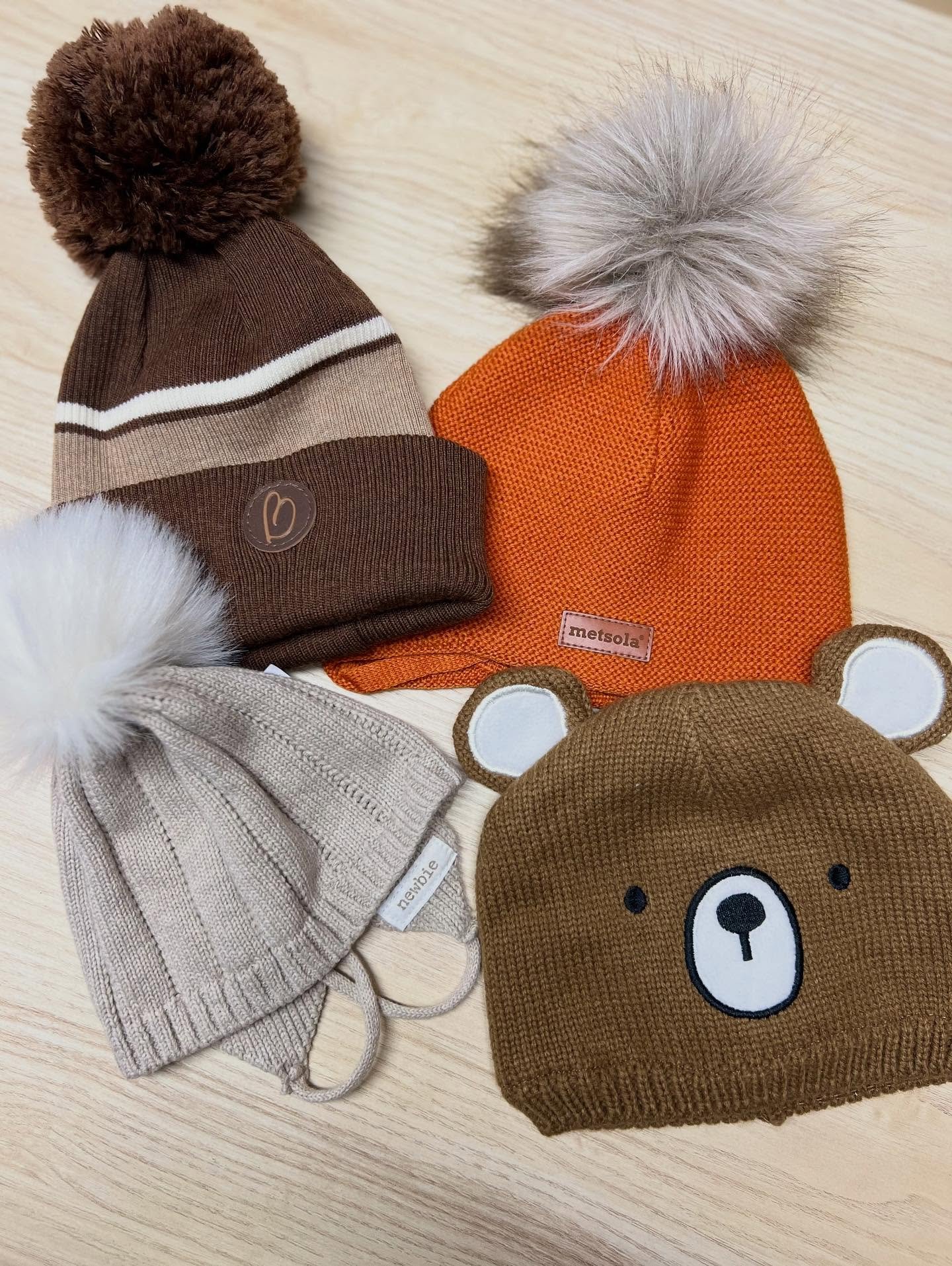 Lokakuu l&auml;henee loppuaan ja ilmat viilentyv&auml;t..

Nyt myyd&auml;&auml;n talveen sopivaa vaatetusta hyv&auml;ll&auml; tahdilla, mik&auml;li sinulta l&ouml;ytyy kaapeista tarpeettomia talvivaatteita, asusteita, kenki&auml; yms. niin nyt on aik