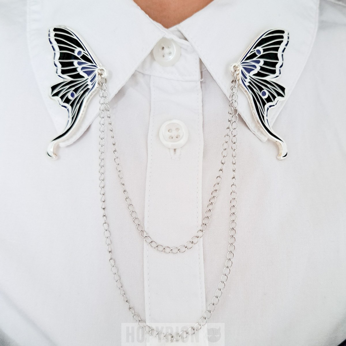pin_mothwing_silverblack.jpg