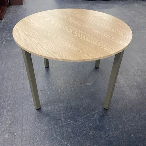 42" Oak Laminate Meeting Table