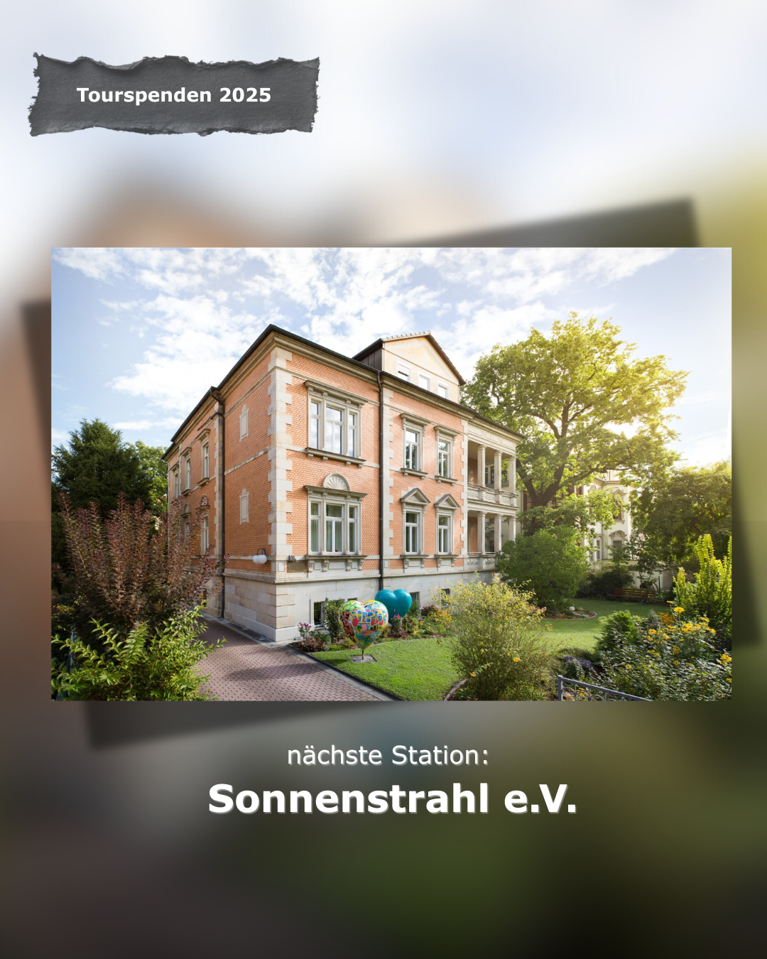 Wenn ein Kind an Krebs erkrankt, bleibt für die ganze Familie die Welt stehen. Der Sonnenstrahl e. V. Dresden sorgt dafür, dass niemand diesen Weg alleine gehen muss. In enger Zusammenarbeit mit der Uniklinik Dresden unterstützt der Verein Betroffene