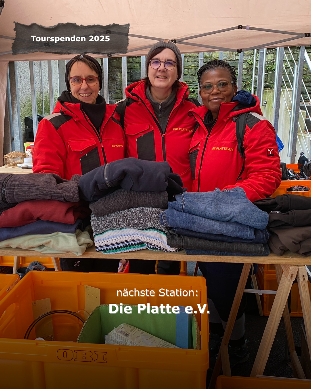 Ein wenig mehr Menschlichkeit.

Genau das leistet „Die Platte e.V.“ in Bergisch Gladbach jeden Tag. Dank der Tourspenden und -vorschläge können wir diesen Verein unterstützen, der dort hilft, wo das soziale Netz oft Risse hat.
Obdachlosenhilfe ist we