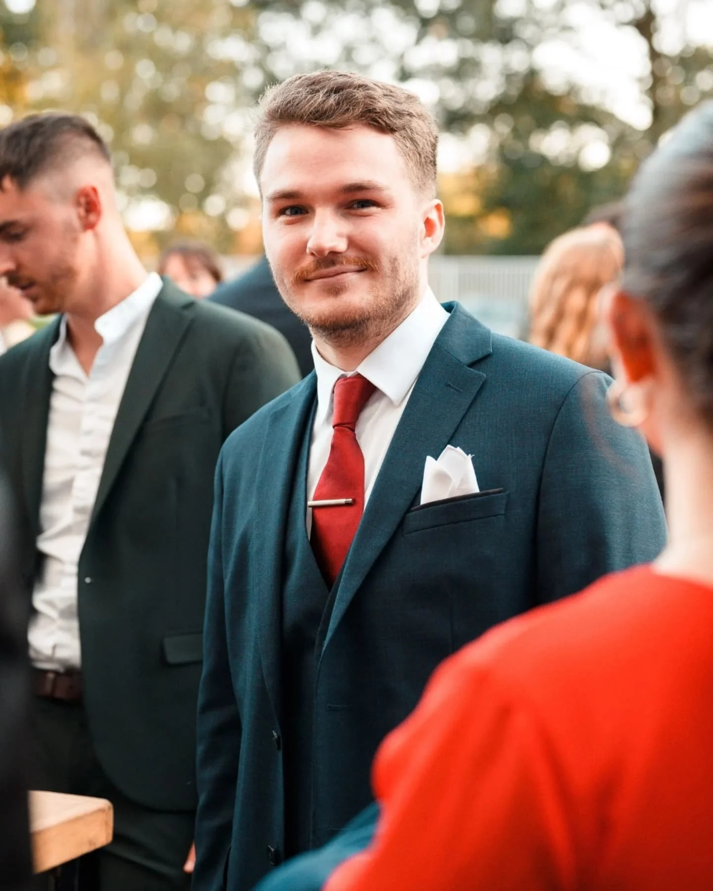 Petit retour en images sur la remise de dipl&ocirc;mes &agrave; l&rsquo;ISEN ! 🎓✨
De la bonne humeur, des toges, des coupes lev&eacute;es&hellip; j&rsquo;ai ador&eacute; capturer ces moments !

Et vous, c&rsquo;&eacute;tait comment votre remise de d