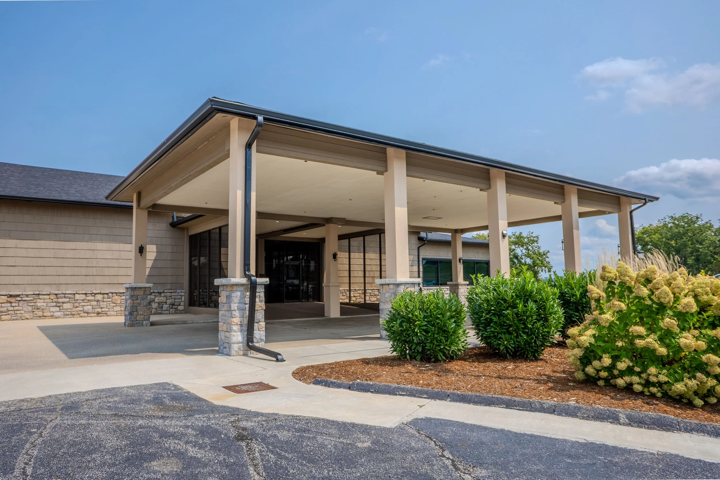 HD Construction Renovates Frankfort Country Club