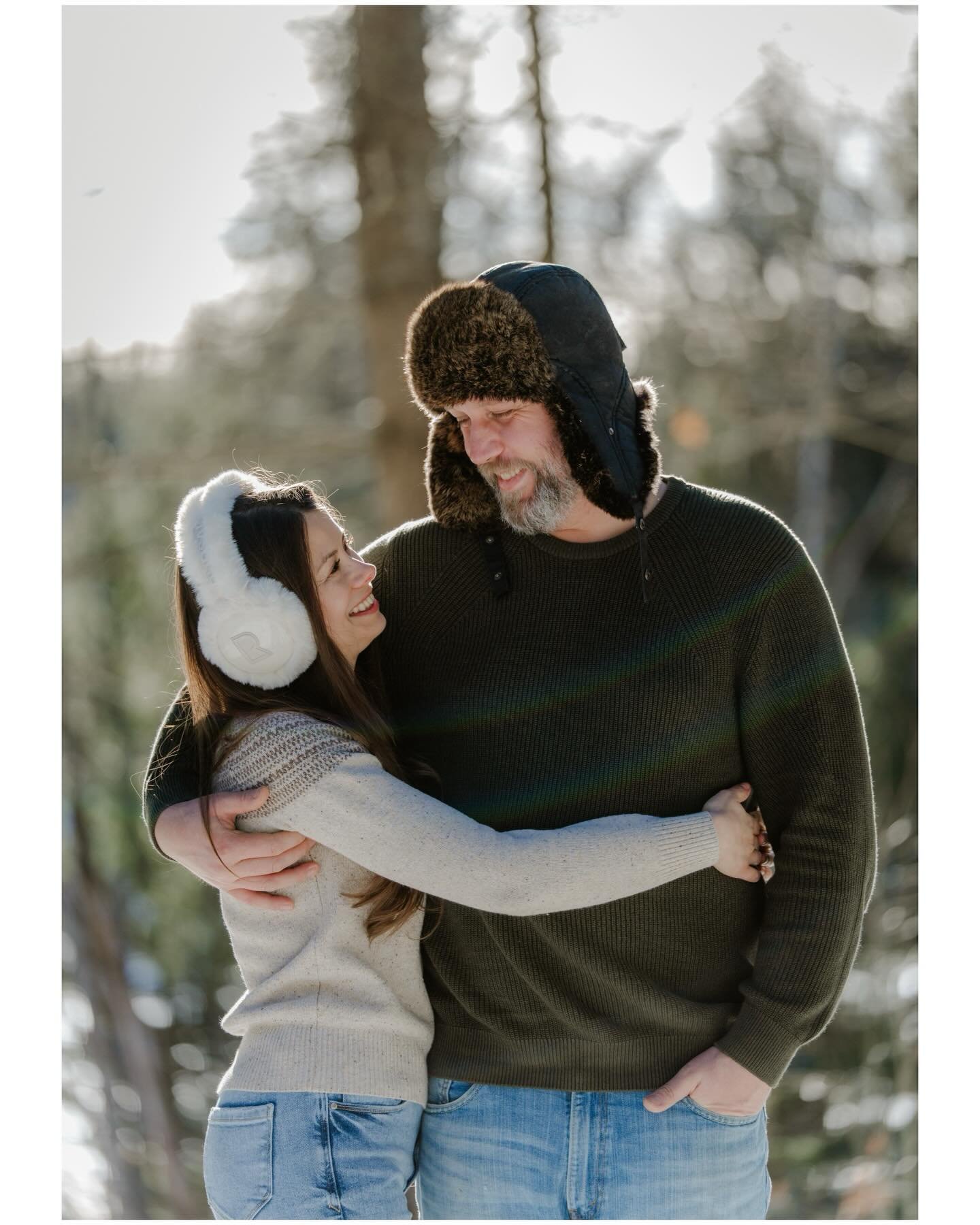 The winter sun in Muskoka is pure magic. So glad I got to capture this beautiful light with this lovely family.

If you&rsquo;re thinking about a photo session &mdash; family, engagement, or anything special &mdash; feel free to DM me. I&rsquo;d be h