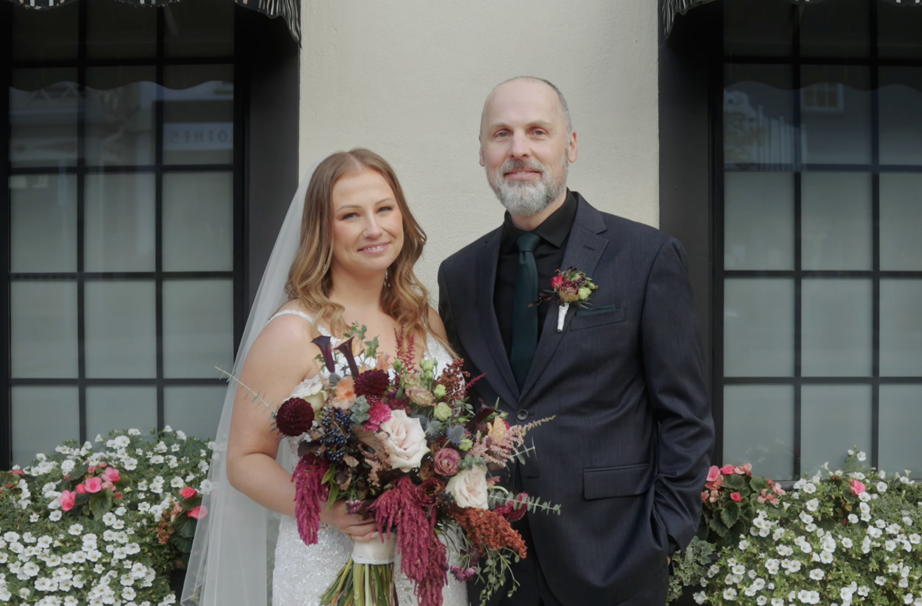 What Should Be Included in a Wedding Photography and Videography Package?