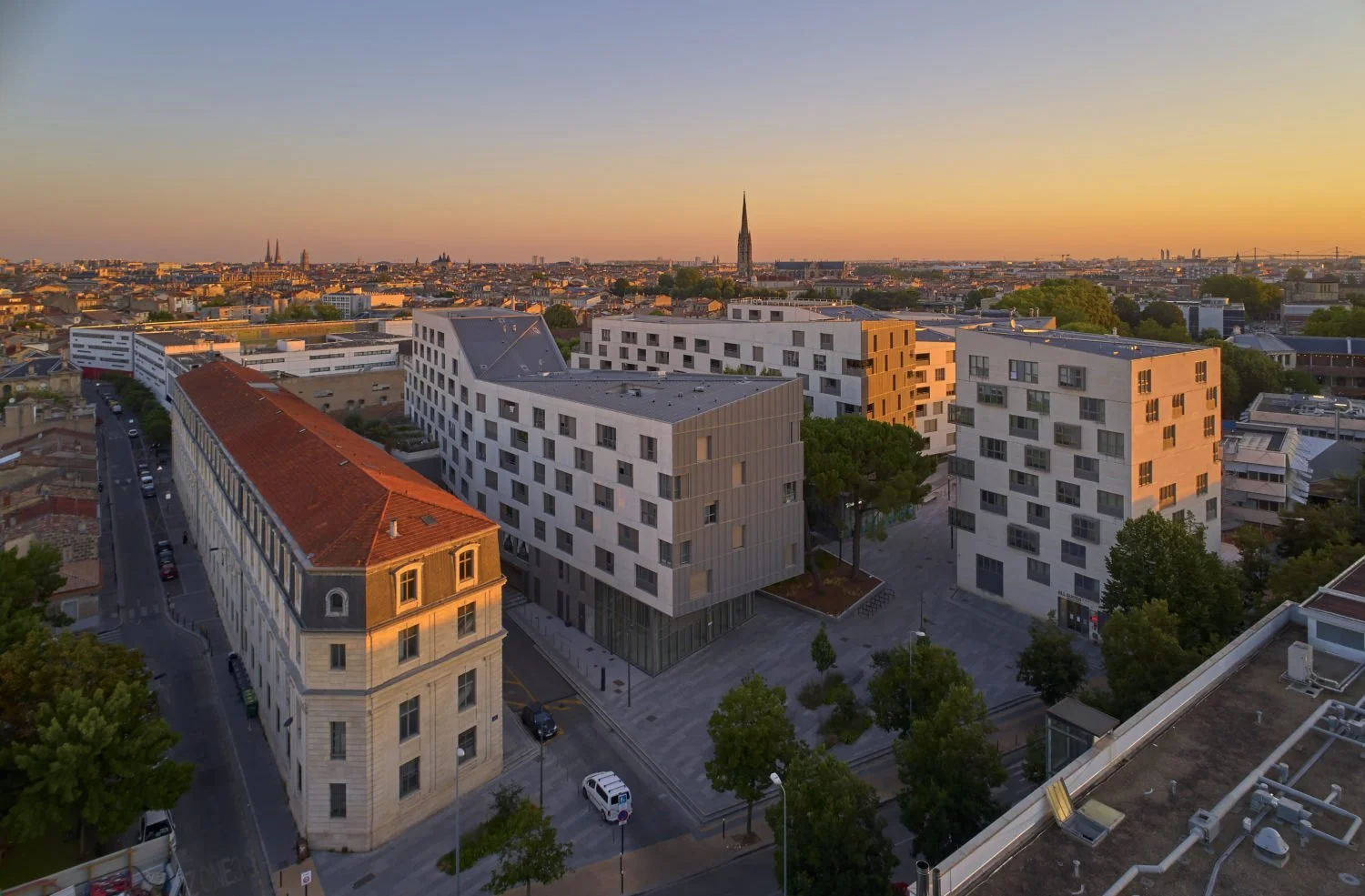 270 logements, Bordeaux, France