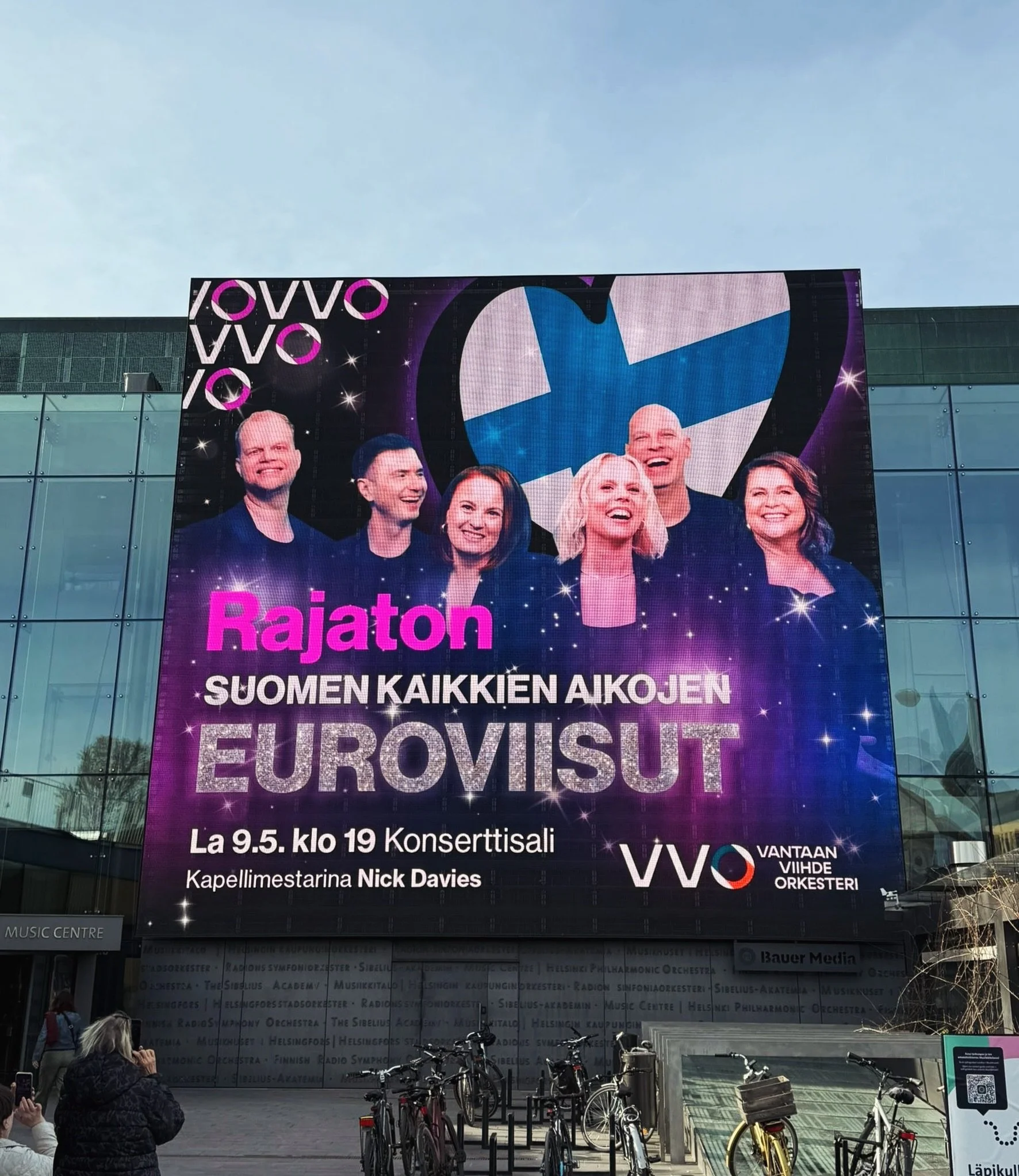 Klo 19 t&auml;r&auml;ht&auml;&auml;! 😍🤩 
@vantaanviihdeorkesteri 
@musiikkitalo 
@rajatonofficial