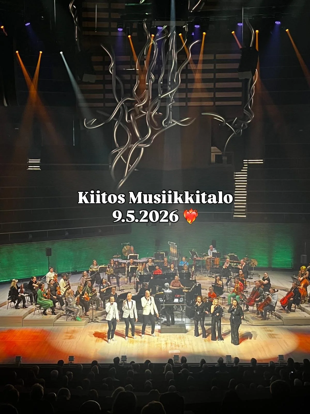 Kaikkien aikojen euroviisut lauantaina 9.5. Musiikkitalossa Vantaan viihdeorkesterin, kapellimestari Nick Daviesin ja Rajattoman kanssa &ndash; vitsi mitk&auml; bileet! 🎉❤️&zwj;🔥 Kiitos upea yleis&ouml;, kun elitte illan kanssamme. 

Mit&auml; tykk