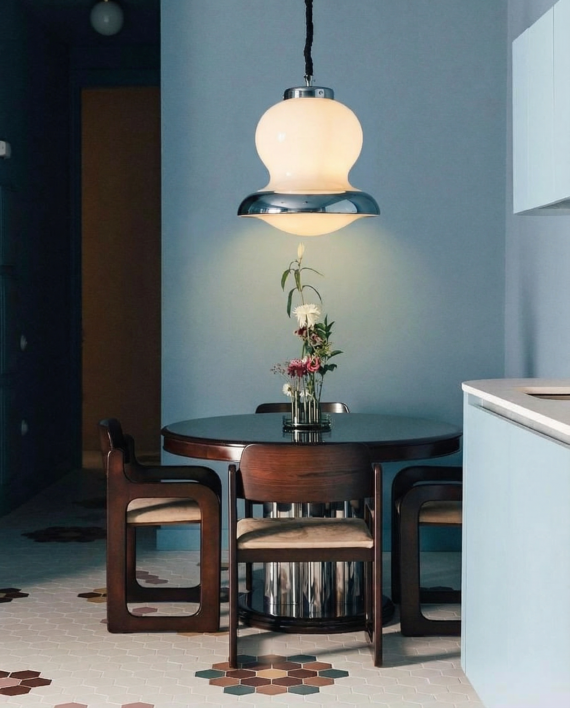 Lampada a Sospensione Space Age – Opalino e Cromo (Anni '70)