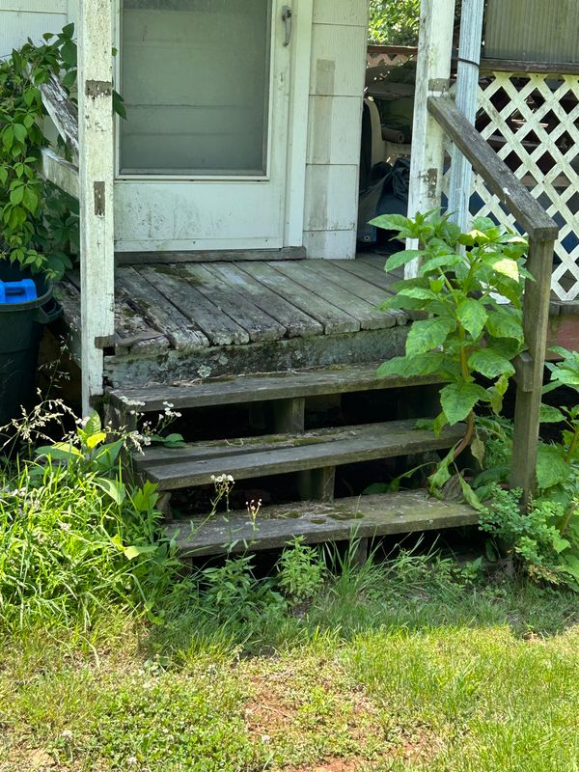 Rotting deck and stairs in Fairfield, PA